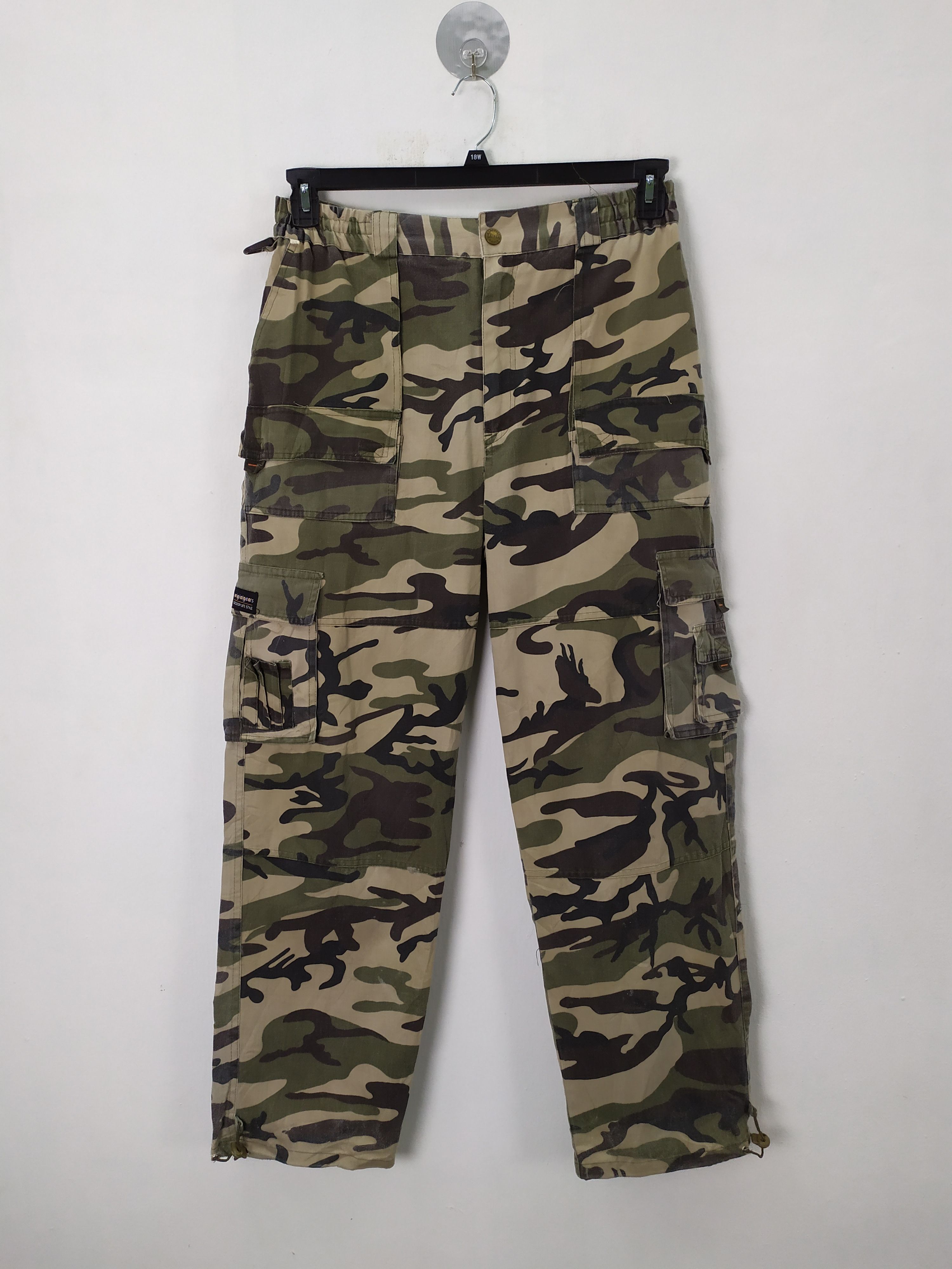 Other LABREA SPORT PARIS CAMO CARGO PANTS Size US 32 / EU 48 - 1 Thumbnail