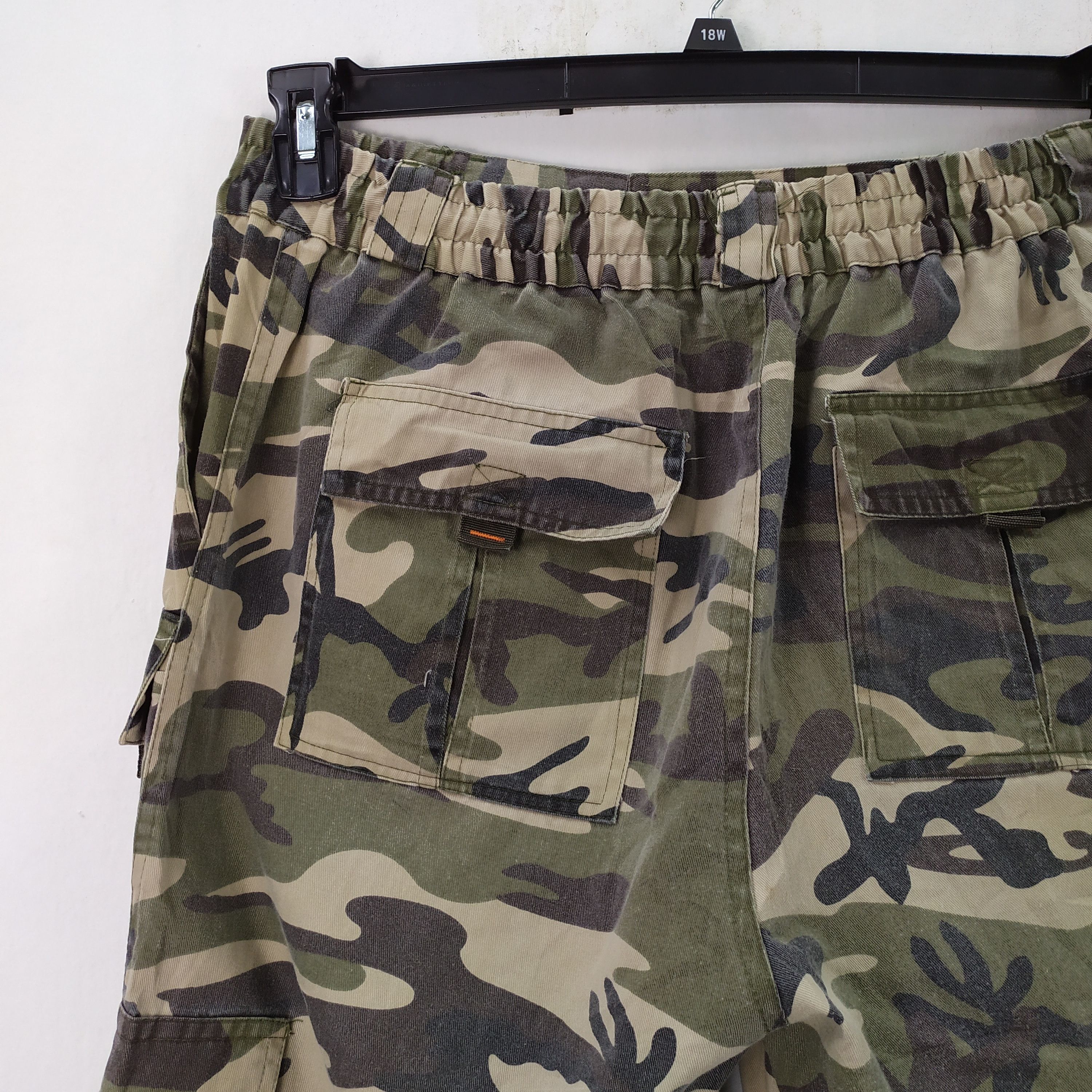 Other LABREA SPORT PARIS CAMO CARGO PANTS Size US 32 / EU 48 - 15 Thumbnail