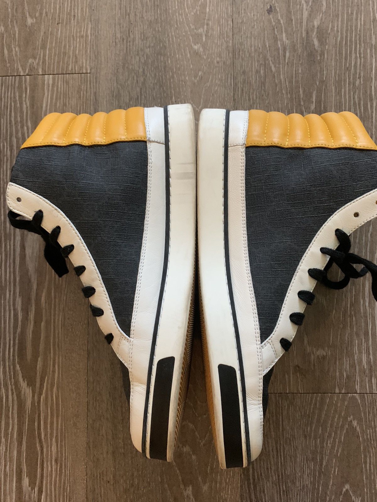 Gucci Gucci Blue/White/Yellow Hi Top Size US 11 / EU 44 - 2 Thumbnail