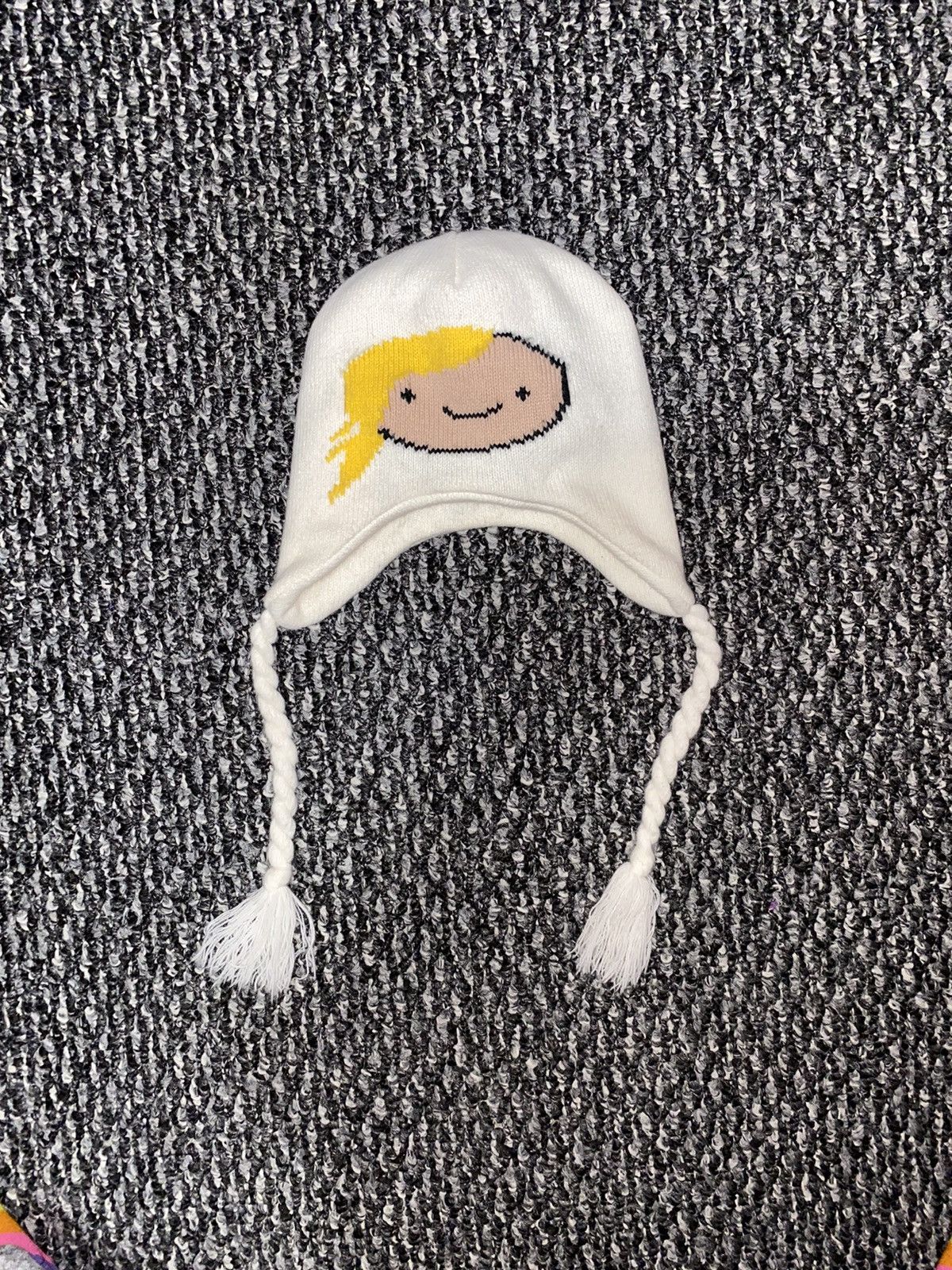 Rude (Hot Topic) Adventure time reversible Finn/fionna beanie | Grailed