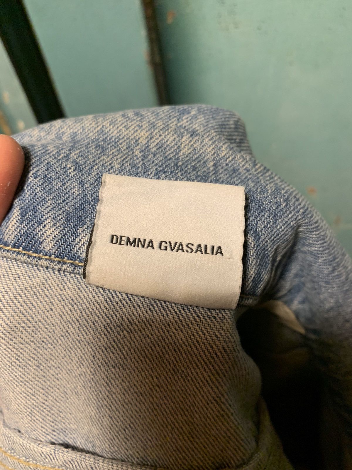 Levi's × Vetements Vetements x Levi’s Tribal-print Oversized Denim Jacket Size US XS / EU 42 / 0 - 9 Thumbnail