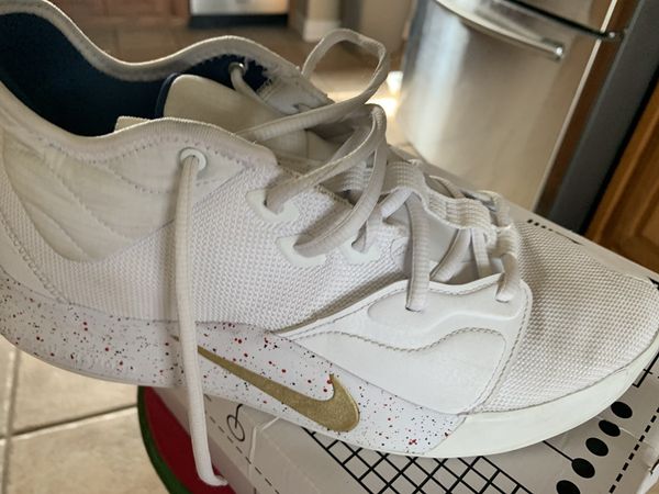 Paul george 3 white best sale and gold