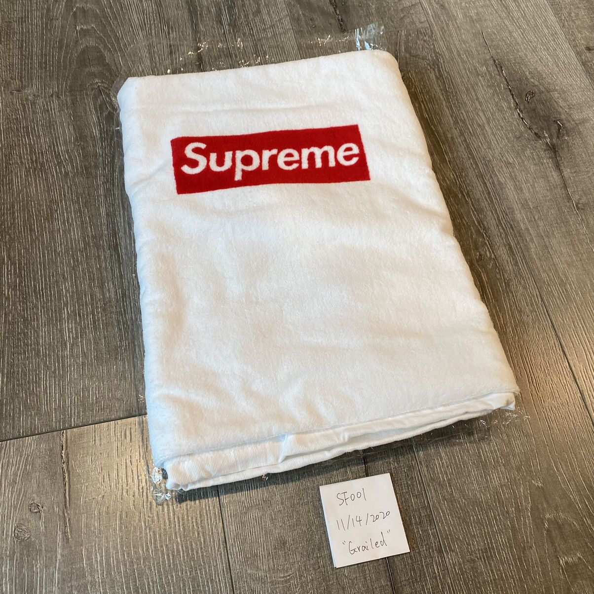 supreme 14ss Box Logo Beach Towel 20th | mg-hermetschwil.ch