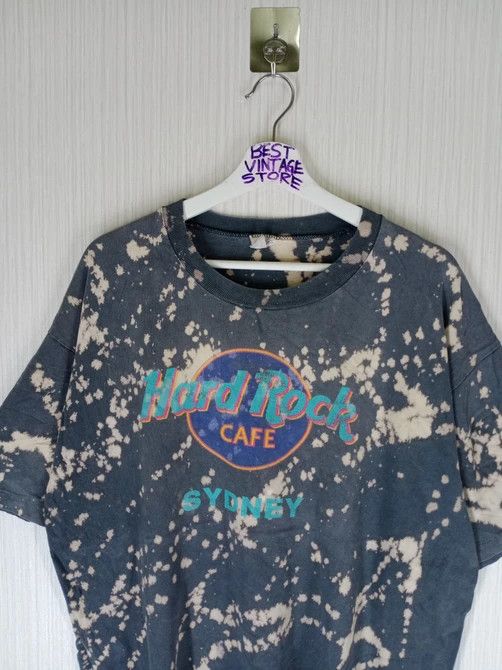 Hard Rock Cafe 90s Hard Rock Cafe Sydney Big Logo Acid Wash Tshirt Size US L / EU 52-54 / 3 - 3 Thumbnail
