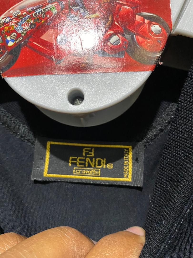 Fendi Authentic Fendi men t shirt big logo Size US L / EU 52-54 / 3 - 2 Thumbnail