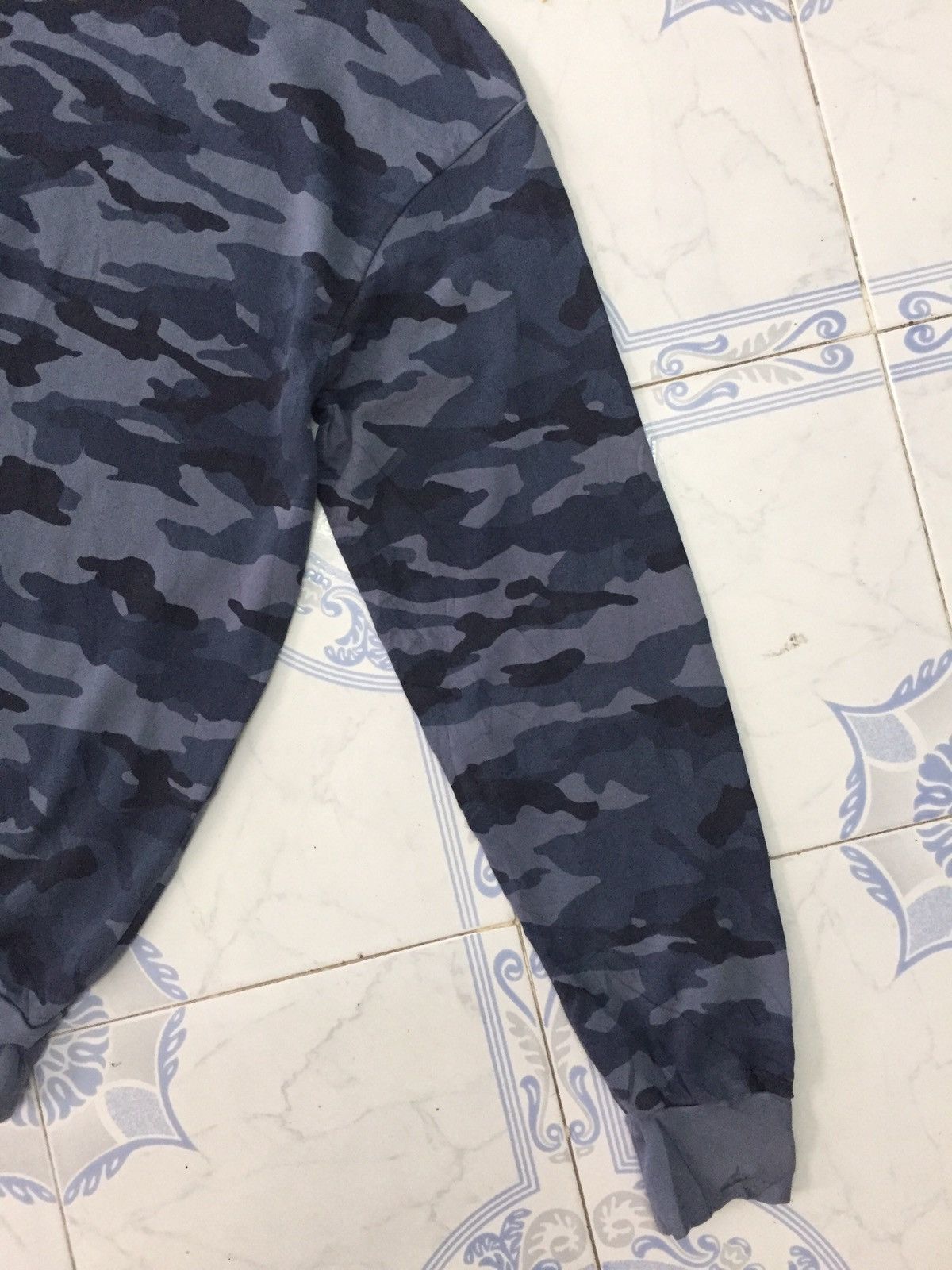 Divided × H&M Blue Camo Divided H&M Sweatshirt Size US L / EU 52-54 / 3 - 4 Thumbnail