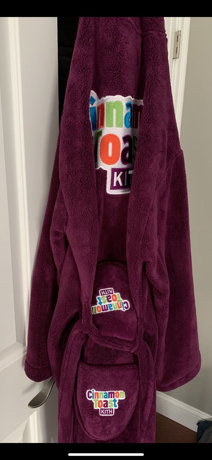 Kith Kith x Cinnamon Toast Crunch Robe | Grailed