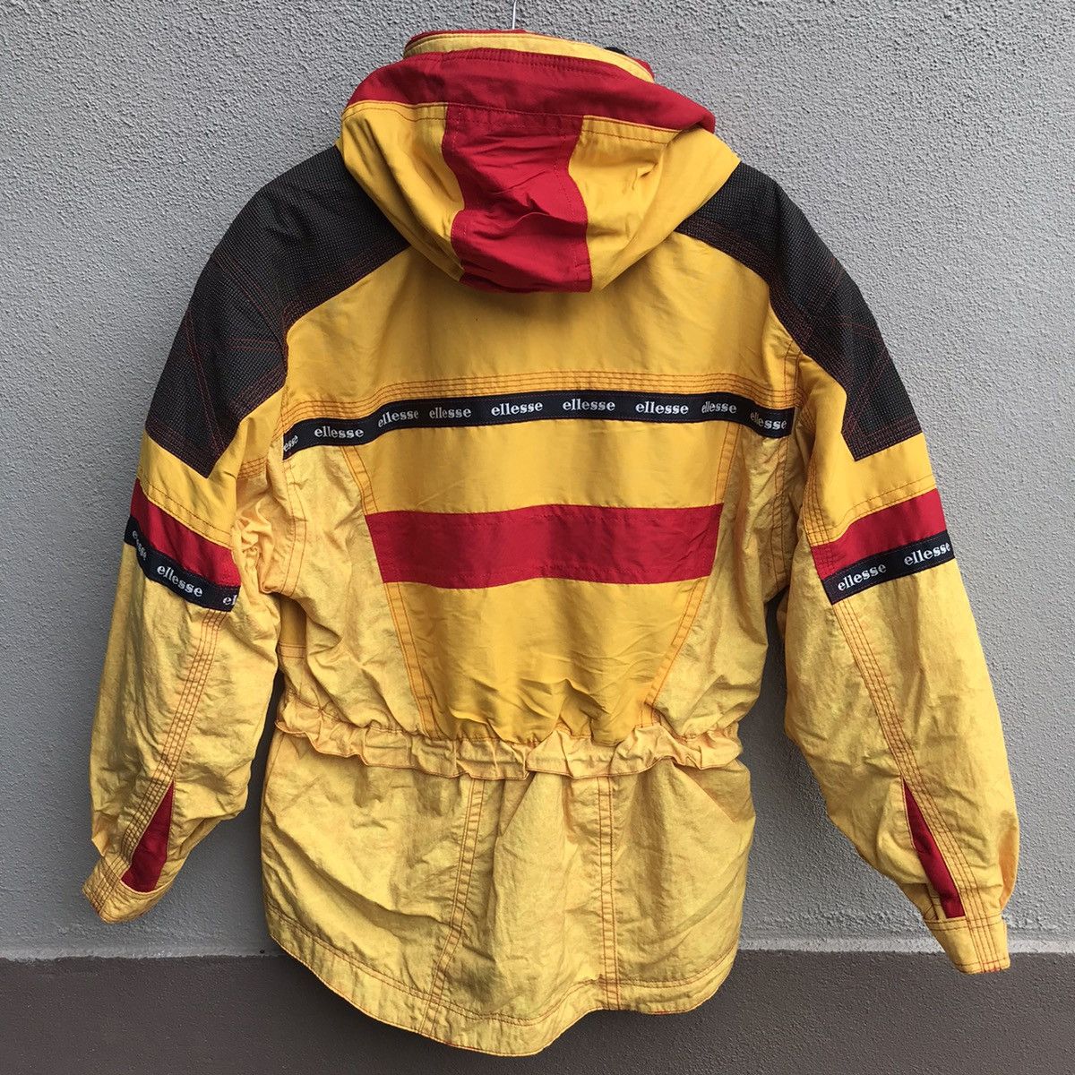 Ellesse Vintage 90s ELLESSE ski winter down jacket rare colour Size US L / EU 52-54 / 3 - 3 Thumbnail