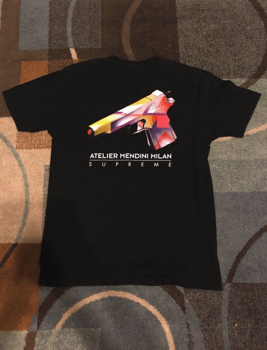 Supreme mendini gun store tee