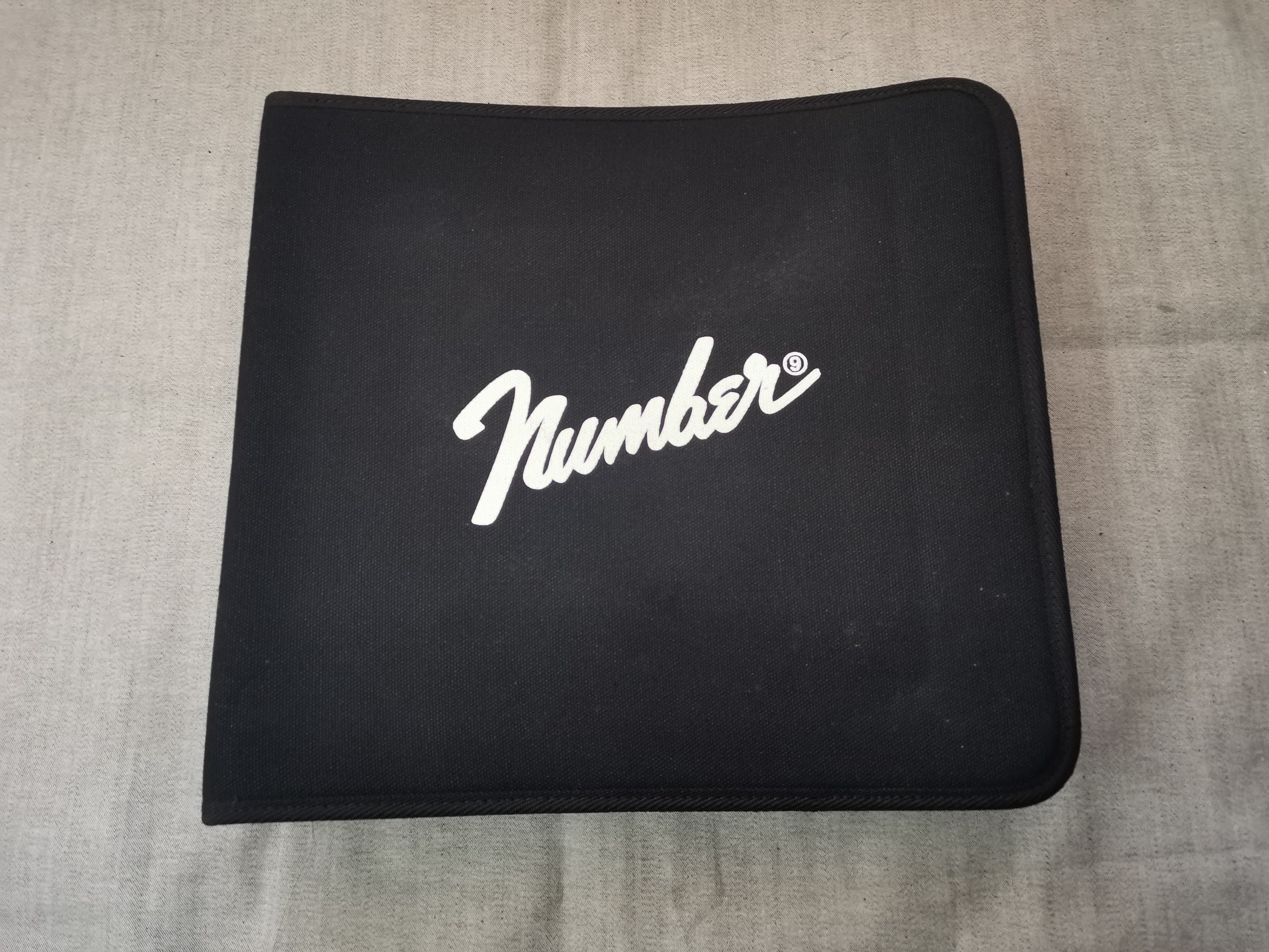Number (N)ine Number Nine Folder Size ONE SIZE - 1 Thumbnail