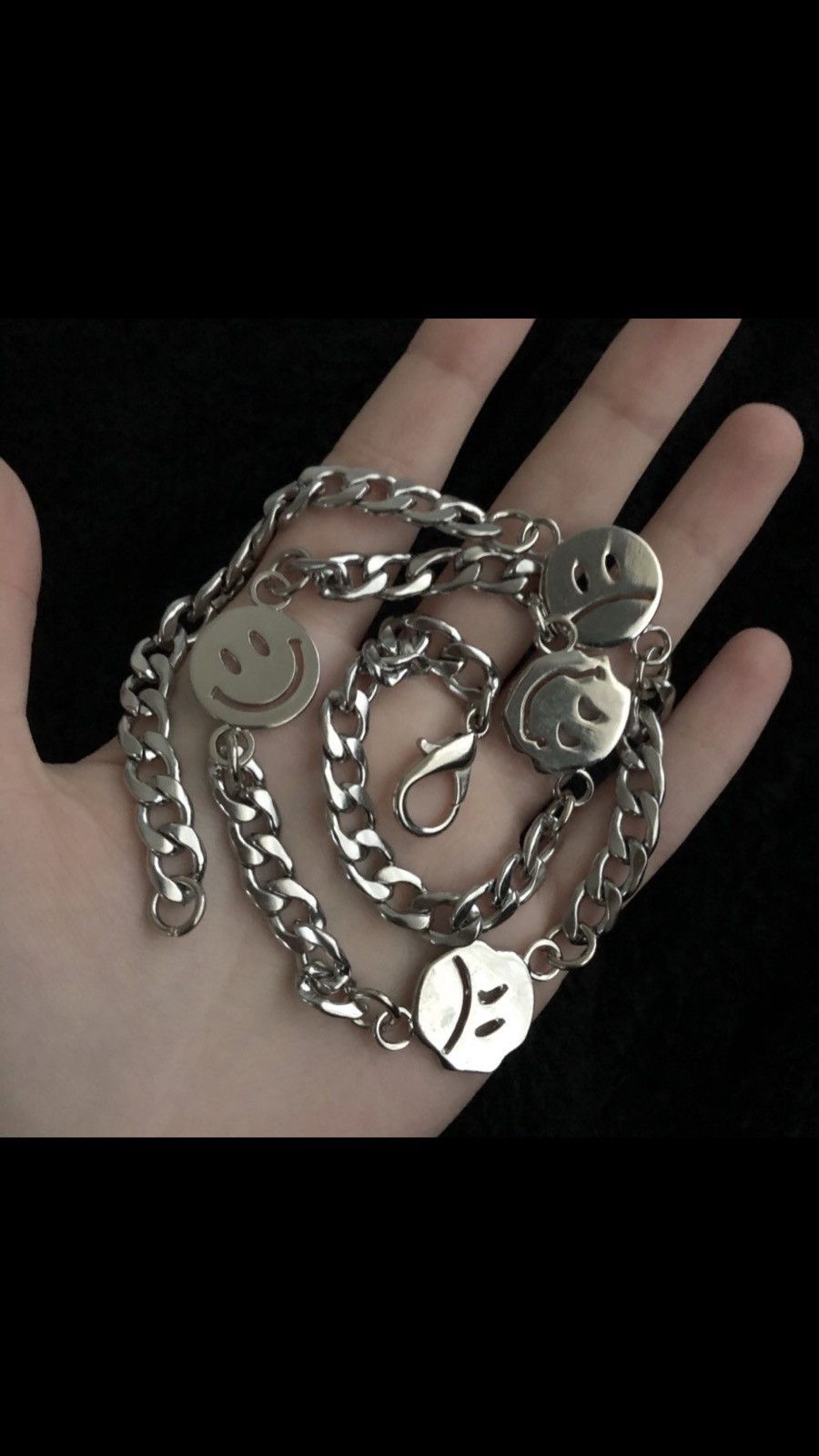 Playboi Carti smiley vlone necklace