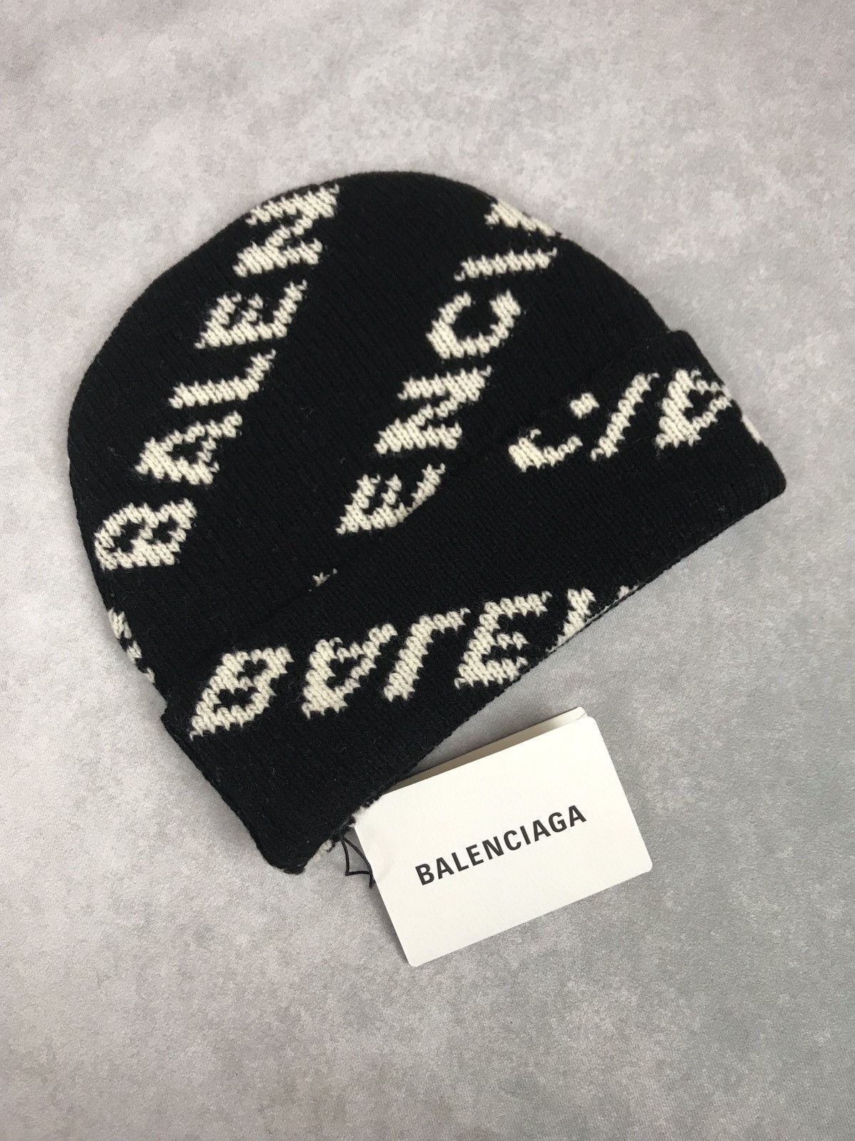 Balenciaga BNWT Balenciaga Logo Beanie Hat Size ONE SIZE - 2 Thumbnail