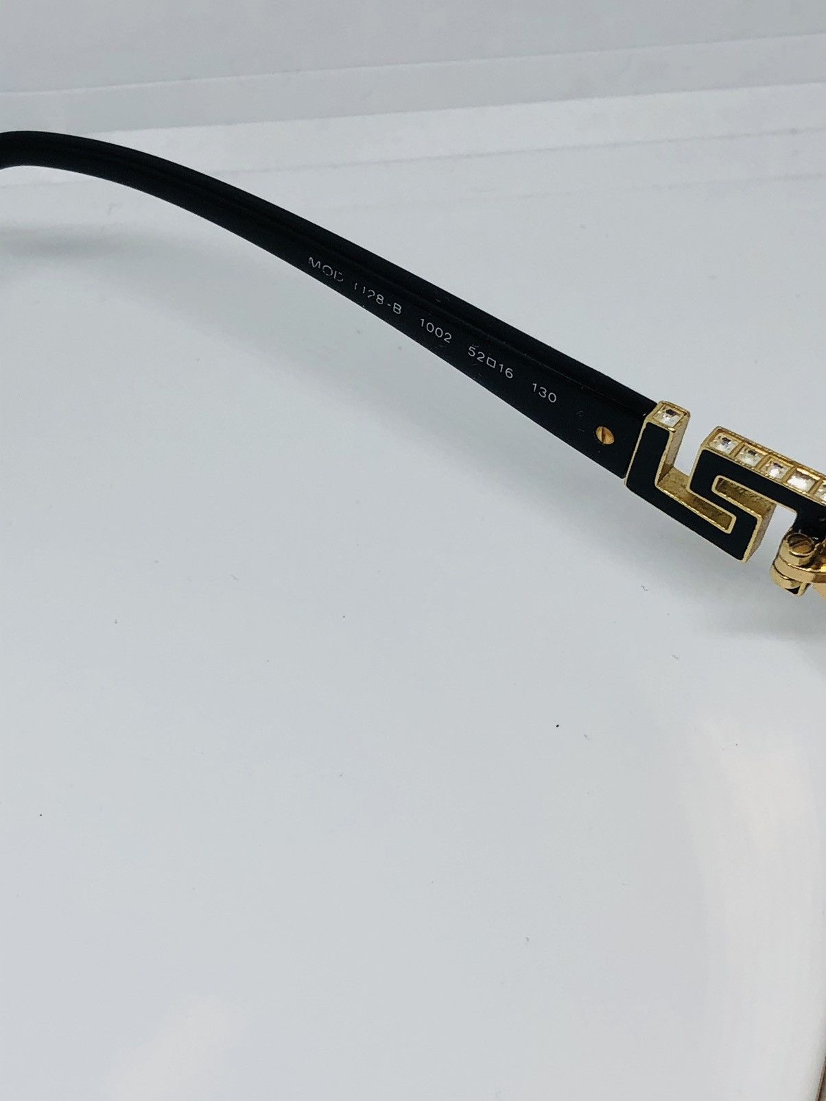 Versace VINTAGE Versace sunglasses Size ONE SIZE - 4 Thumbnail