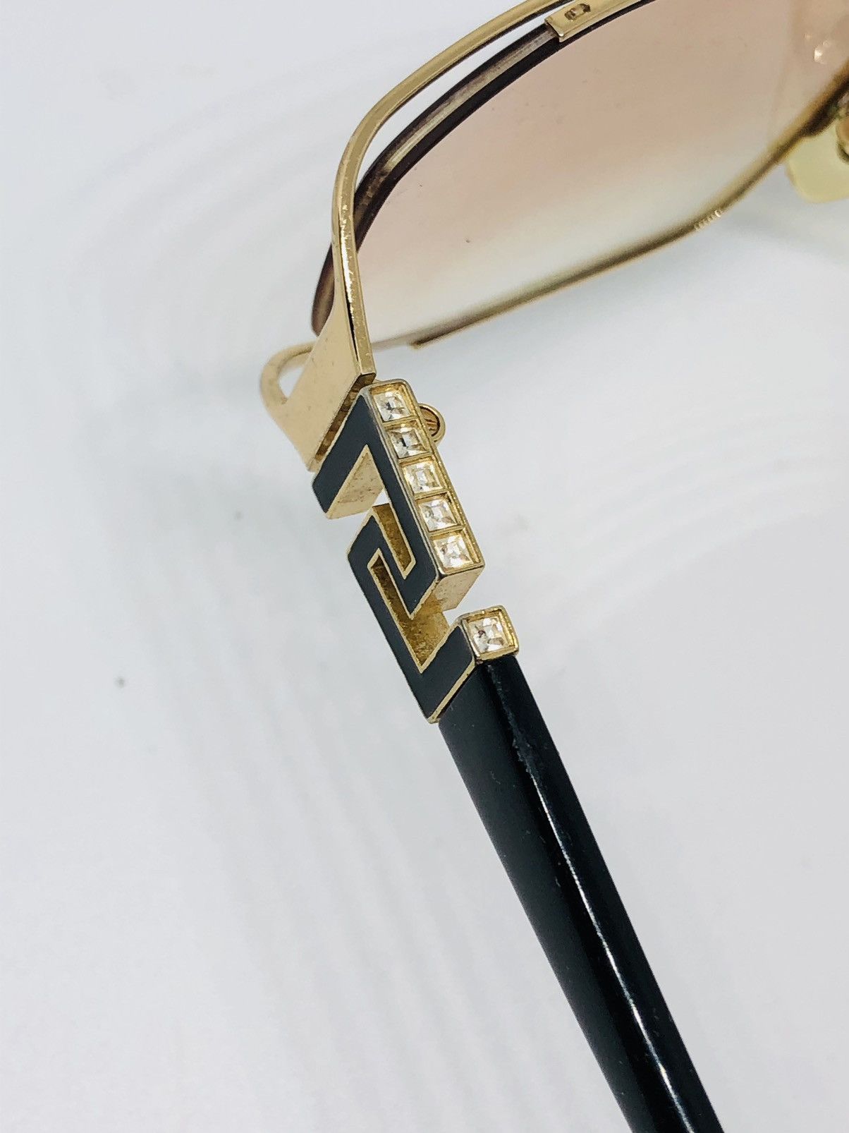 Versace VINTAGE Versace sunglasses Size ONE SIZE - 6 Thumbnail