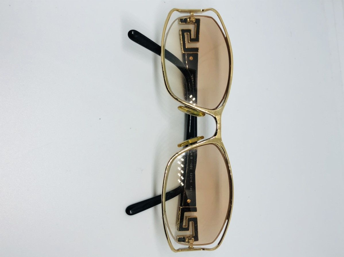 Versace VINTAGE Versace sunglasses Size ONE SIZE - 2 Thumbnail