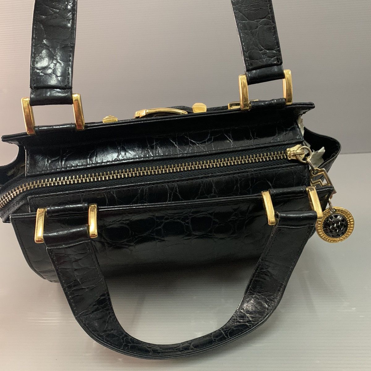 Versace Gianni Versace Crocs Leather Handbag Size ONE SIZE - 7 Thumbnail