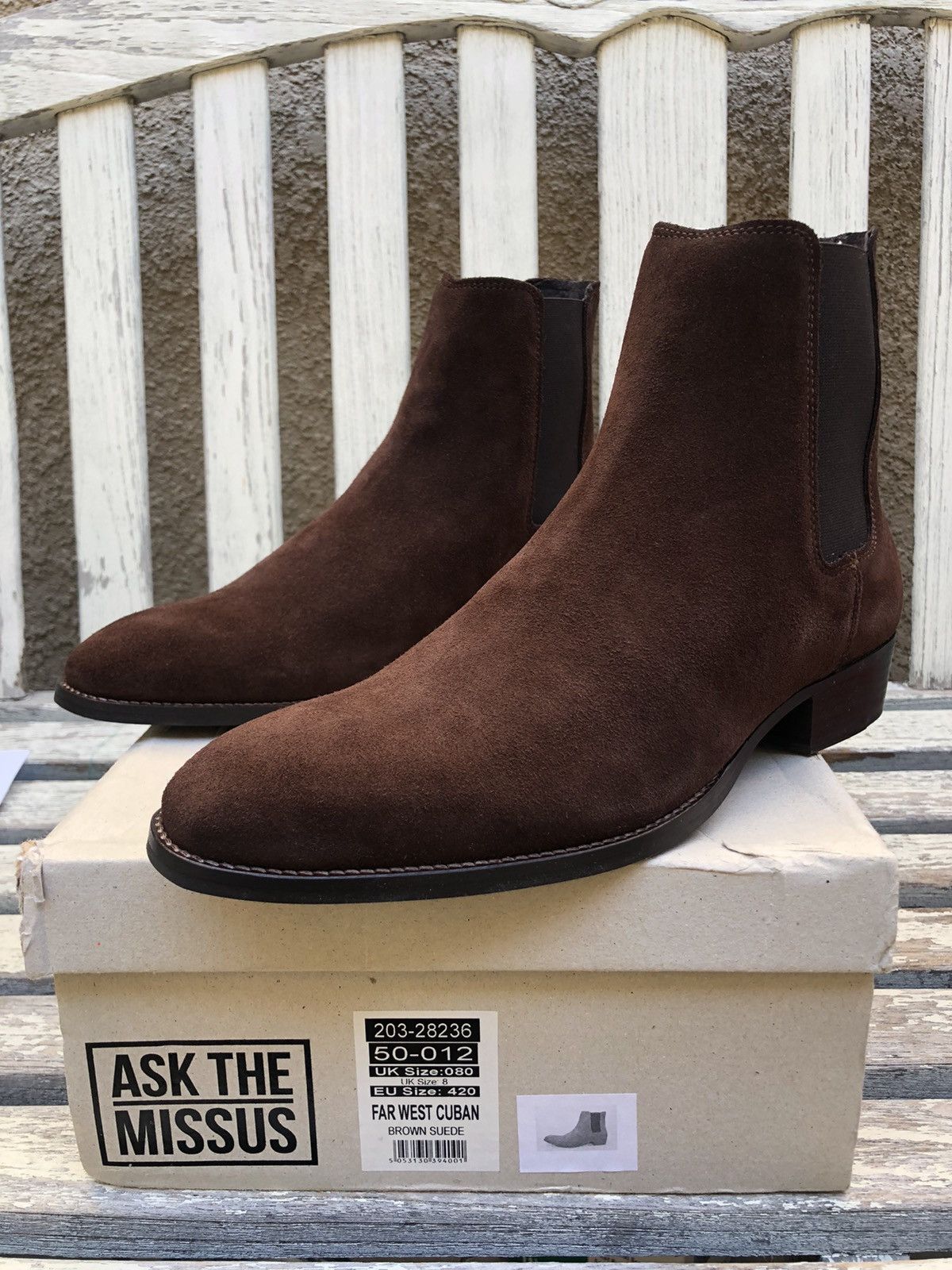 Ask the missus shop chelsea boots suede