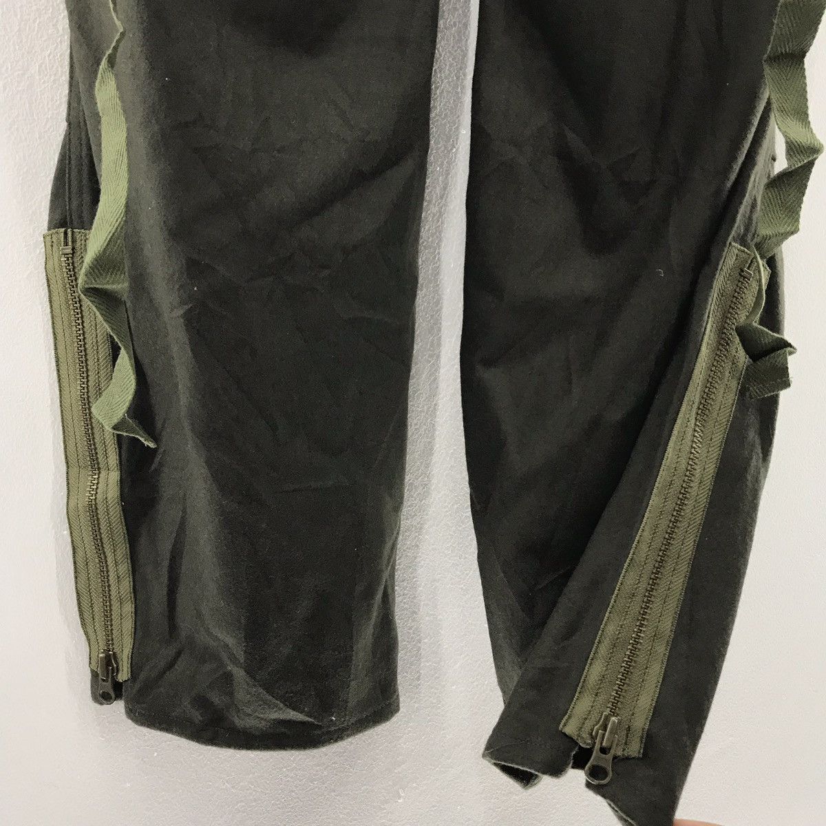 Japanese Brand VICTIM company Japanese Cargo tactical pant Size US 32 / EU 48 - 5 Thumbnail