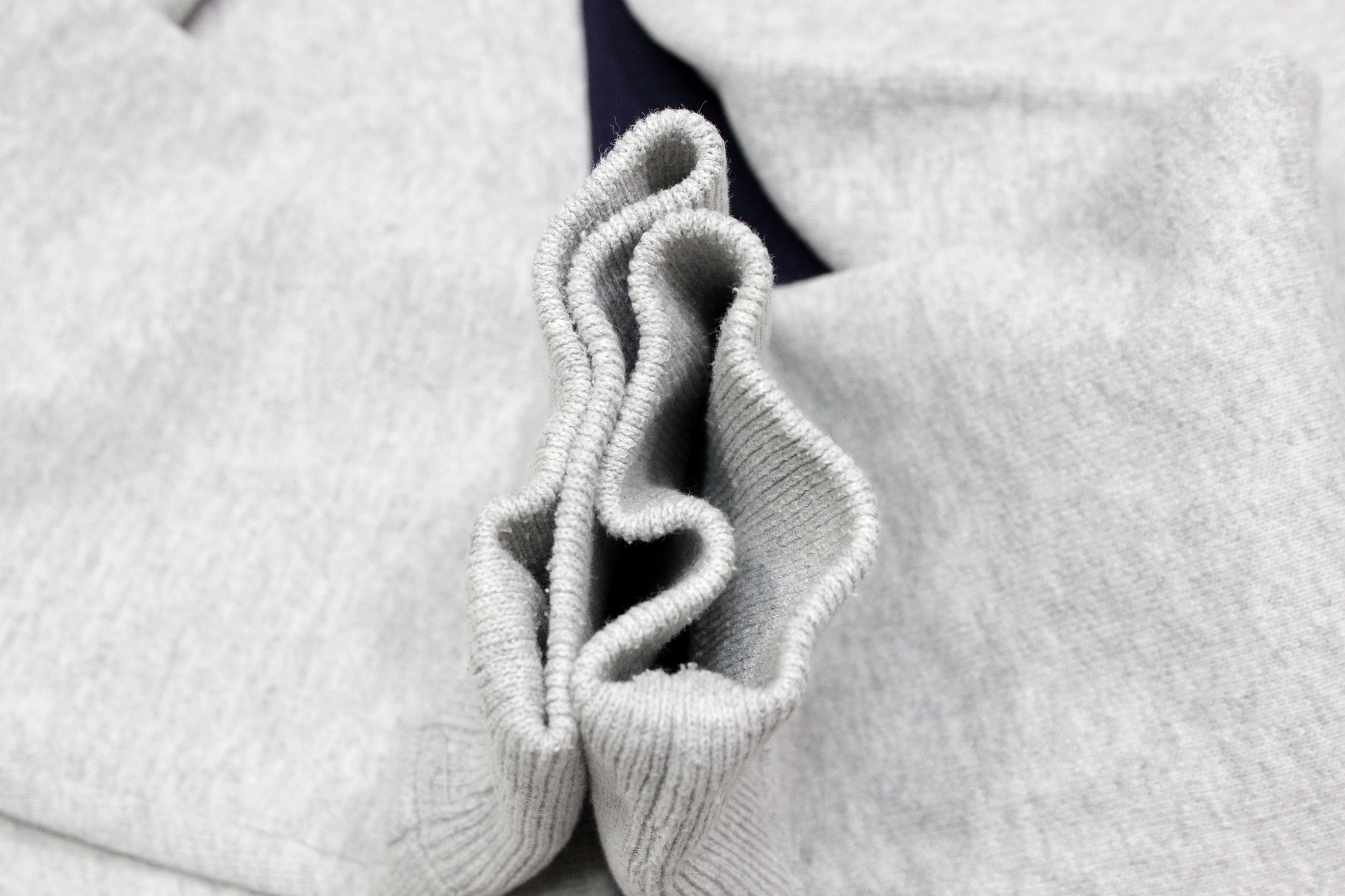 Champion Reverse Wave Logo Sweatshirt Size US M / EU 48-50 / 2 - 8 Thumbnail