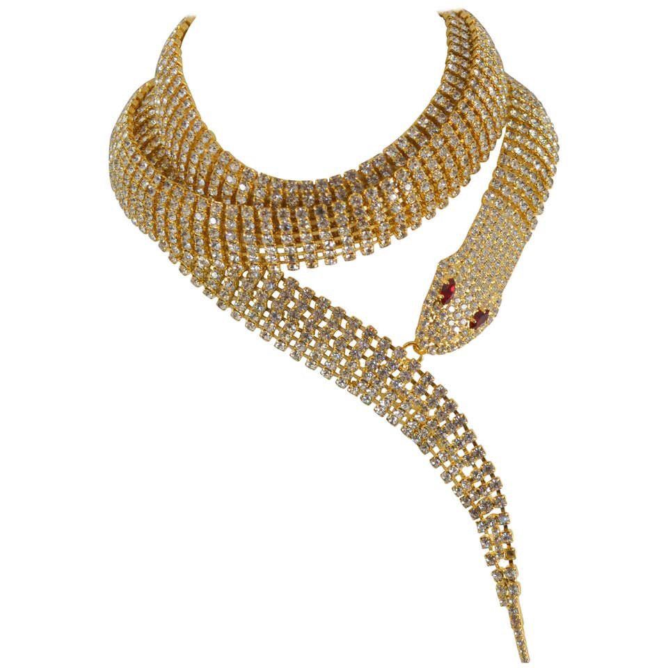 Dolce & Gabbana chain belt Swarovski crystals. Dolce Gabbana Swarovski Crystal & Pearl Black Women Belt | eBay main image 3