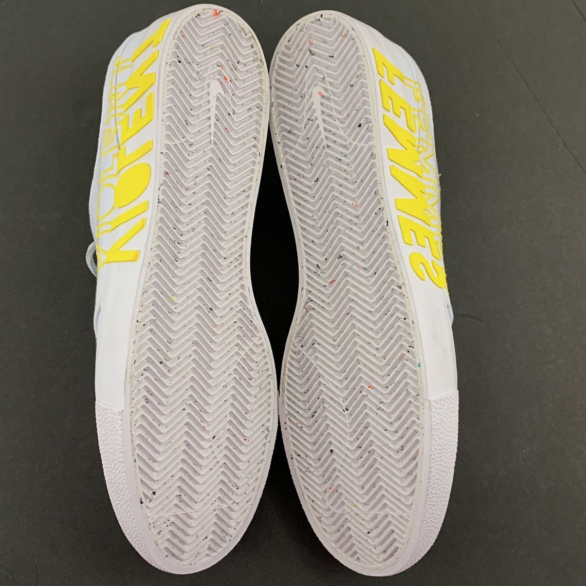 Nike sb violent femmes hot sale