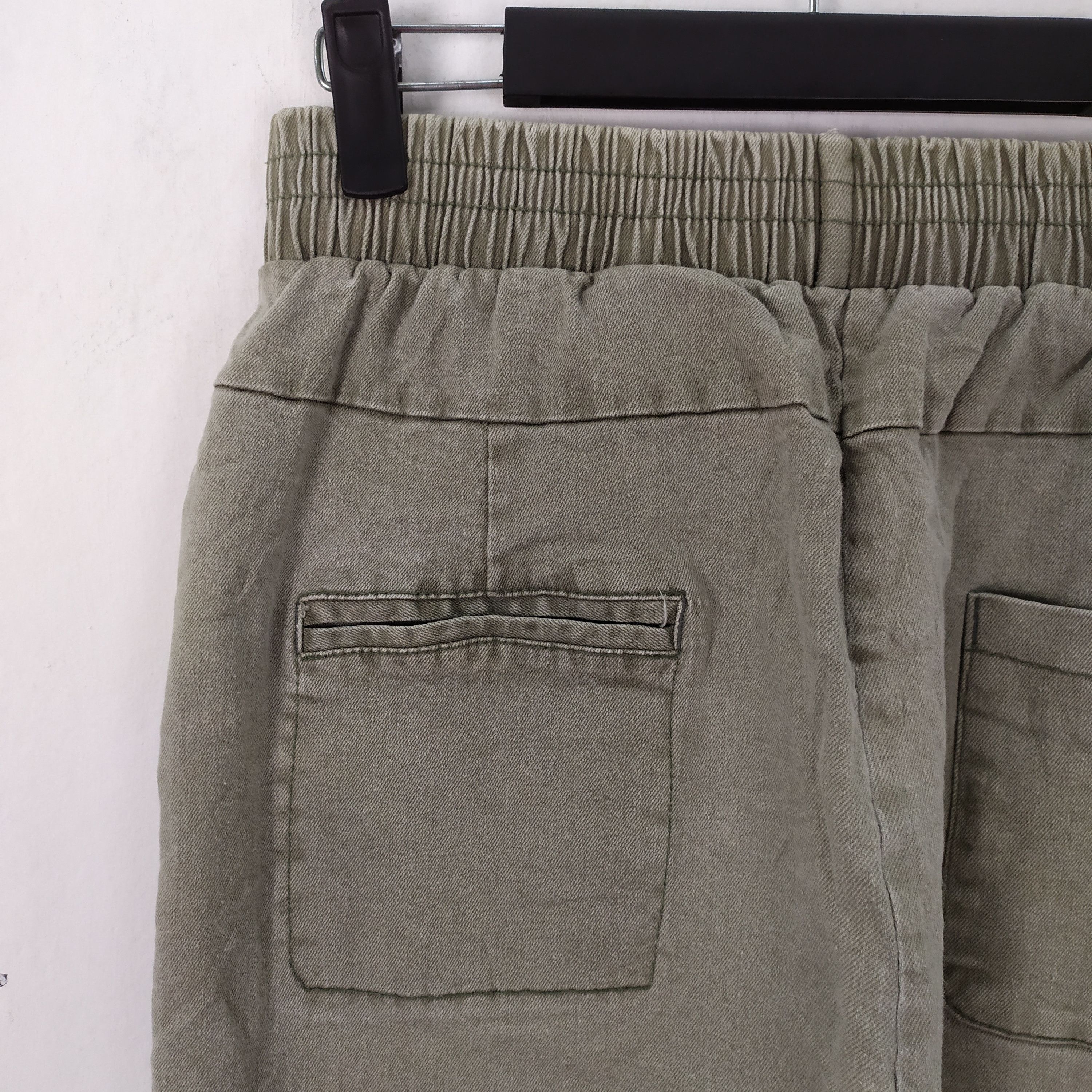 Japanese Brand DWELL SPRING WAIST DOUBLE KNEE CARGO PANTS Size US 26 / EU 42 - 10 Thumbnail