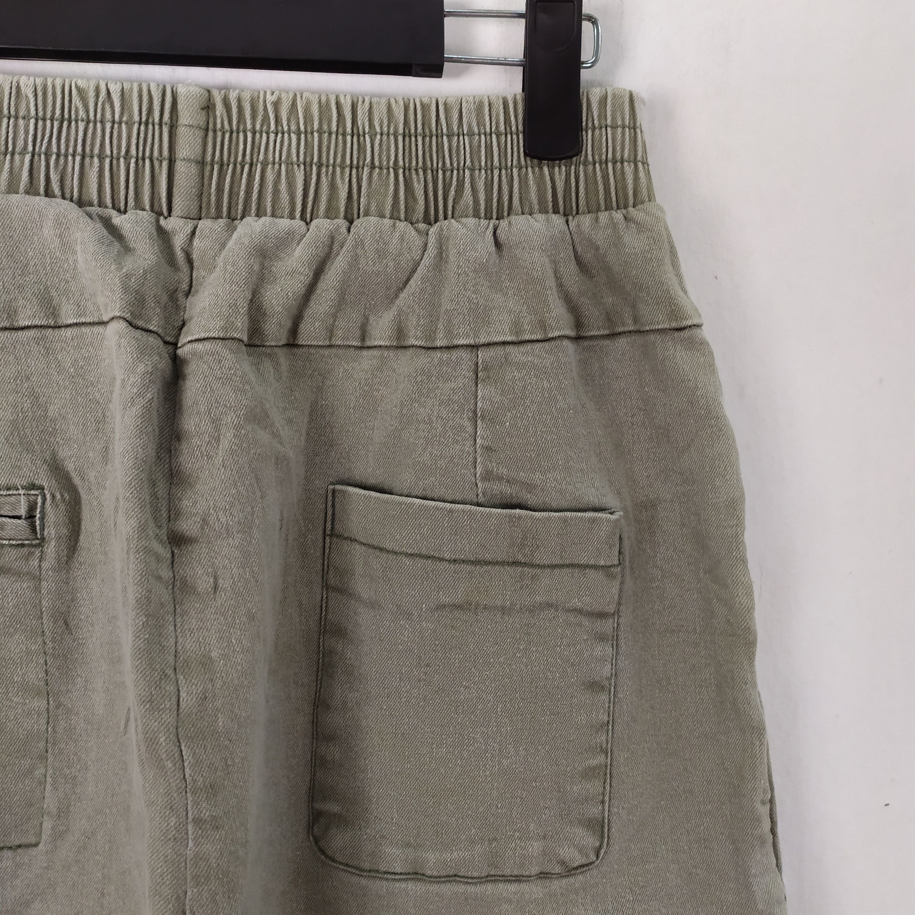 Japanese Brand DWELL SPRING WAIST DOUBLE KNEE CARGO PANTS Size US 26 / EU 42 - 9 Thumbnail
