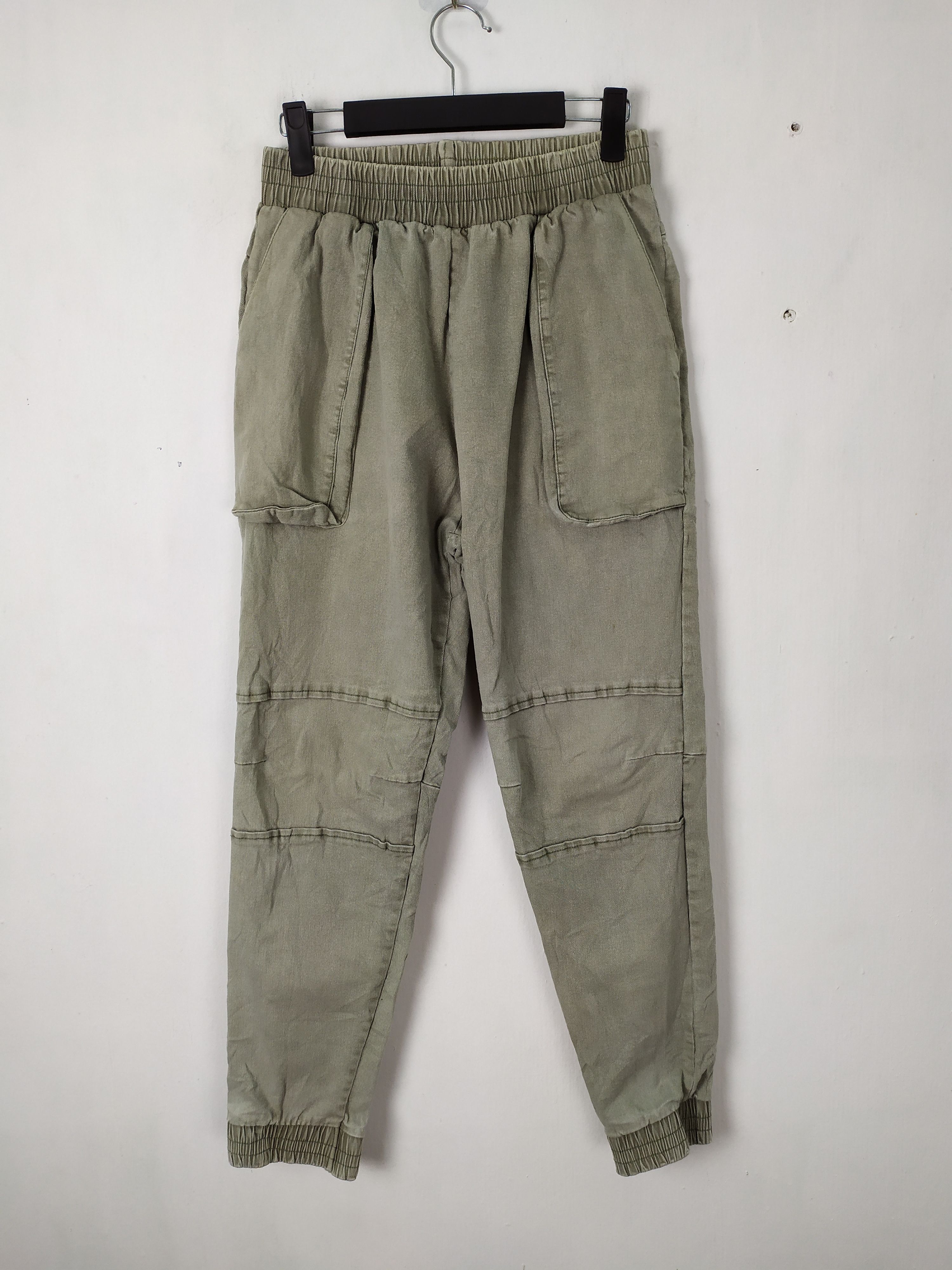 Japanese Brand DWELL SPRING WAIST DOUBLE KNEE CARGO PANTS Size US 26 / EU 42 - 1 Thumbnail