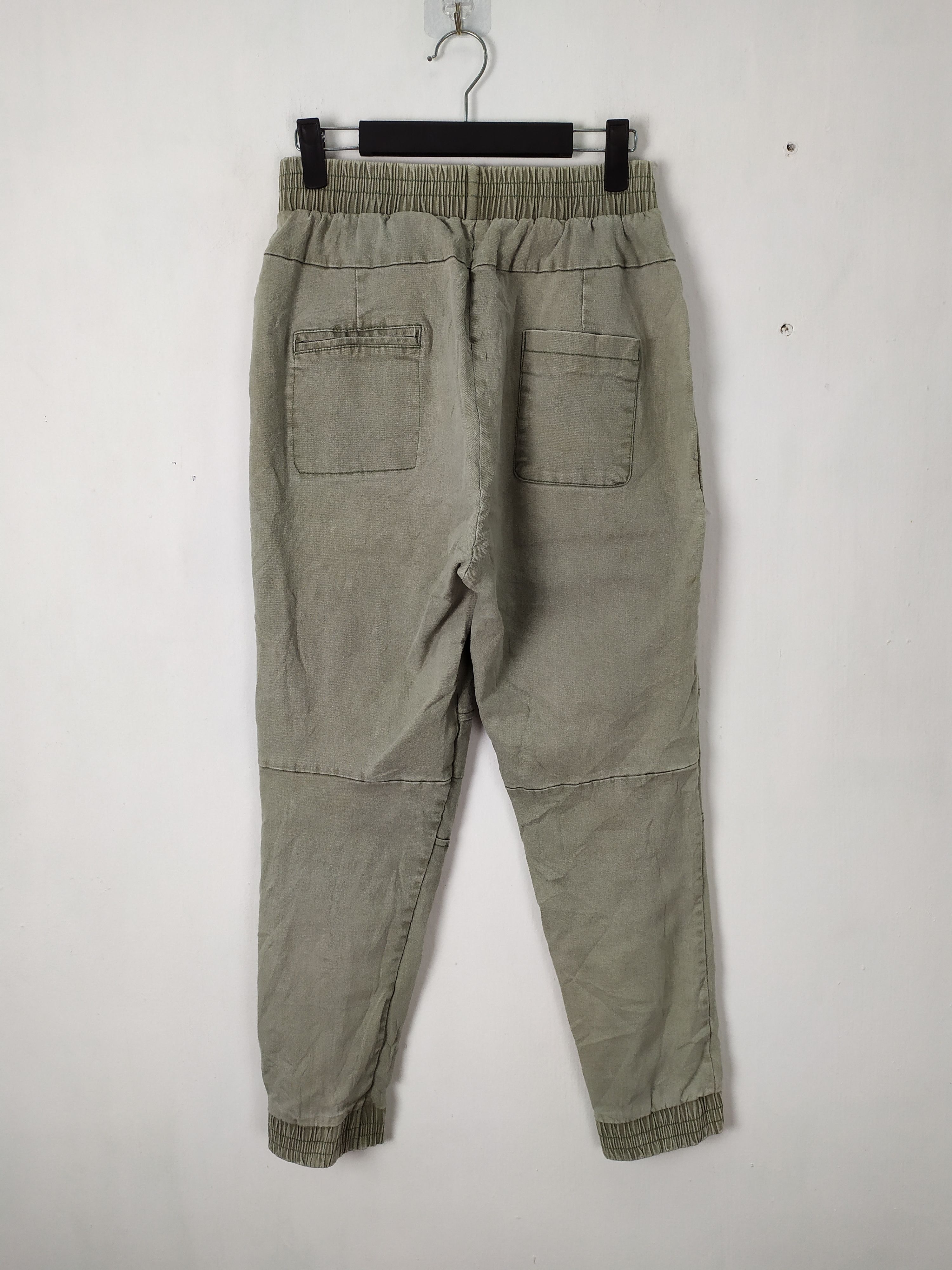 Japanese Brand DWELL SPRING WAIST DOUBLE KNEE CARGO PANTS Size US 26 / EU 42 - 8 Thumbnail
