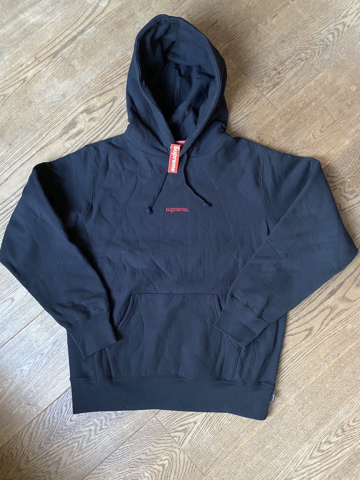 Supreme Supreme trademark red logo hoodie black M | Grailed