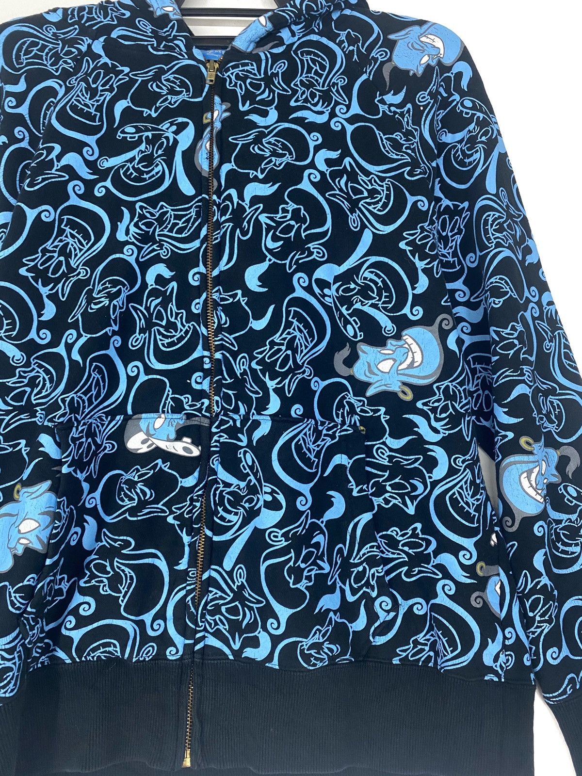 Disney × Vintage Aladdin Genie fullprint Size US M / EU 48-50 / 2 - 2 Thumbnail