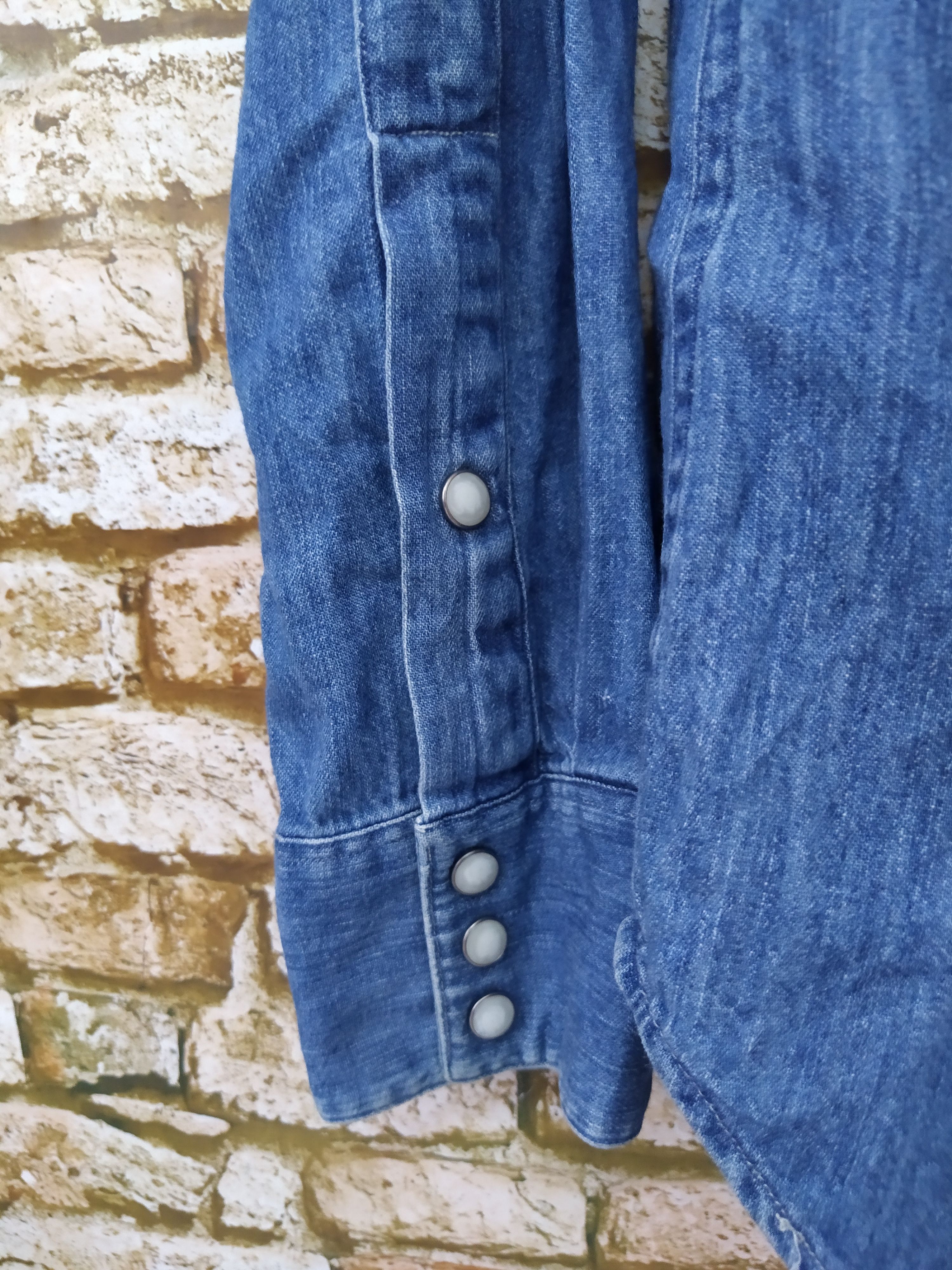 Polo Ralph Lauren 90s POLO RLAPH LAUREN PEARL BUFFALO DENIM SHIRT (B683) Size US S / EU 44-46 / 1 - 2 Thumbnail