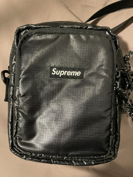 Supreme FW17 SUPREME SHOULDER BAG Grailed