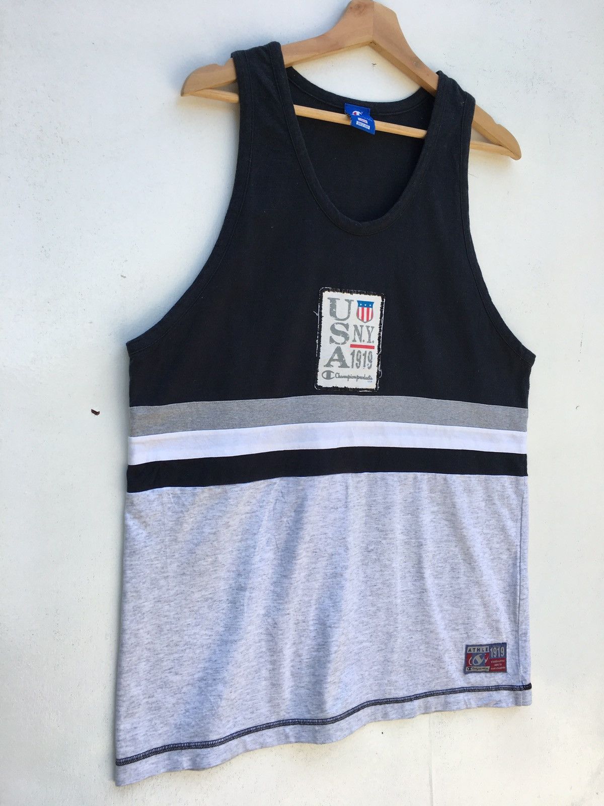 Ellesse Vintage Ellesse Sleveless Top Sportswear Size US M / EU 48-50 / 2 - 14 Thumbnail