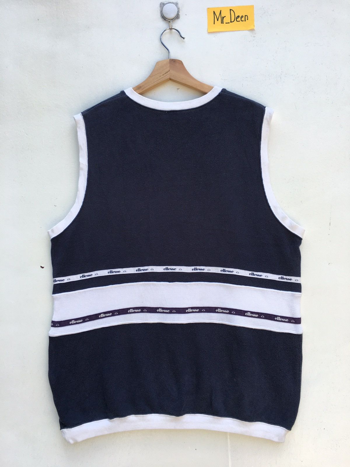 Ellesse Vintage Ellesse Sleveless Top Sportswear Size US M / EU 48-50 / 2 - 10 Thumbnail