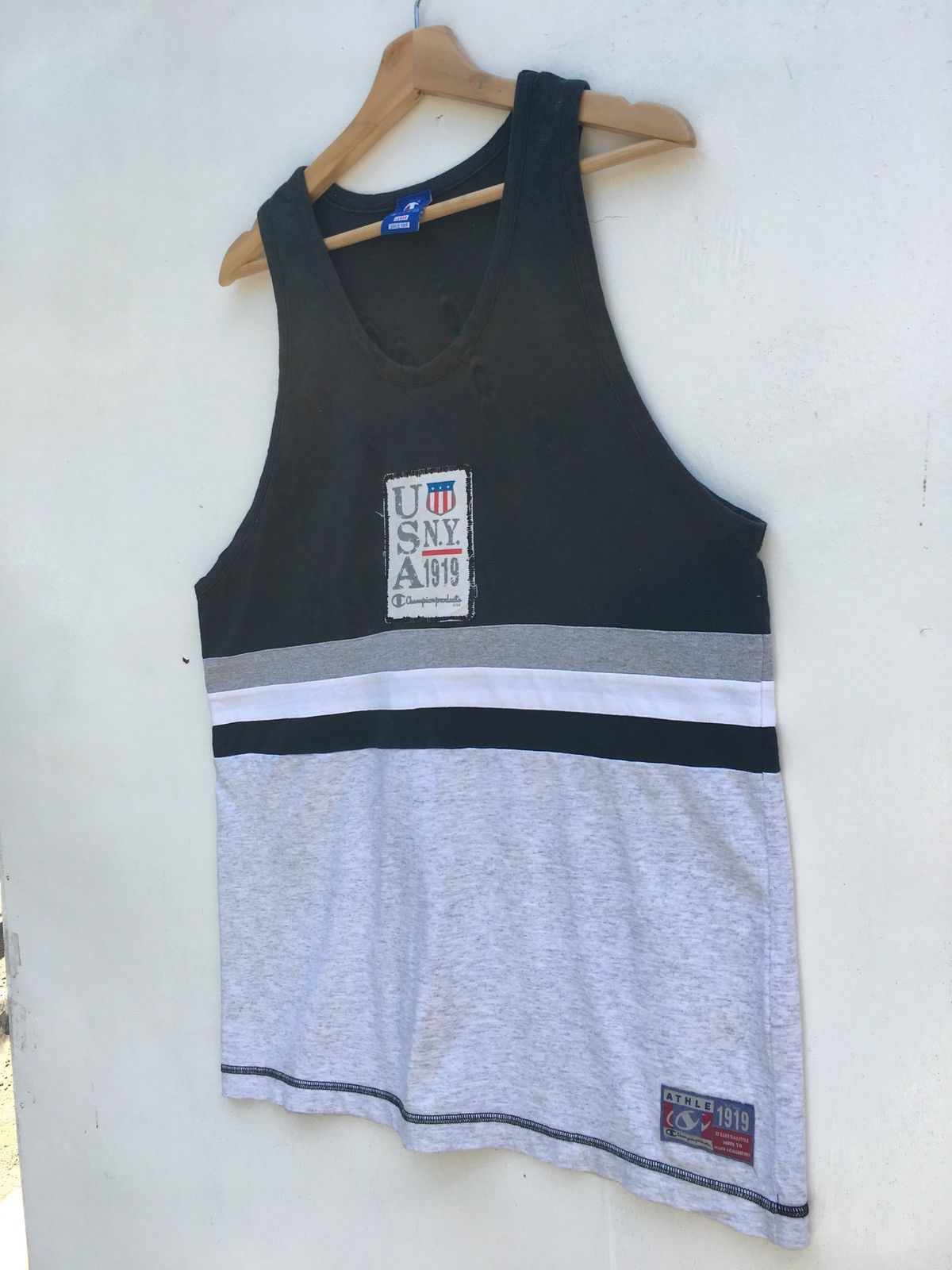 Ellesse Vintage Ellesse Sleveless Top Sportswear Size US M / EU 48-50 / 2 - 15 Thumbnail