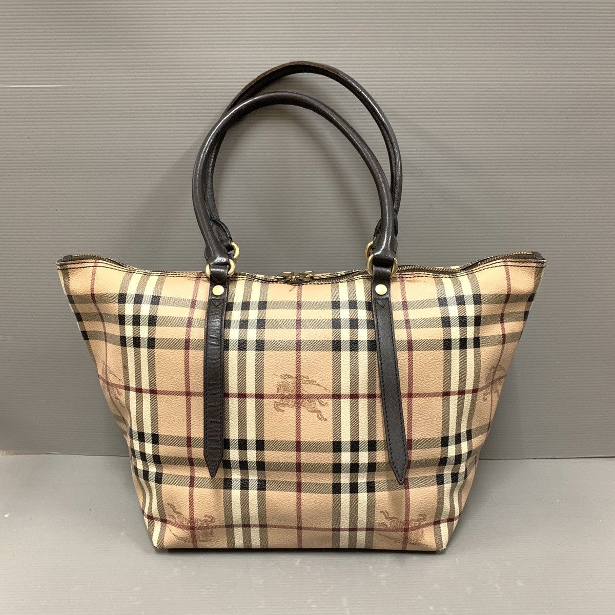 Burberry Burberry Novacheck Tote Bag Size ONE SIZE - 1 Thumbnail