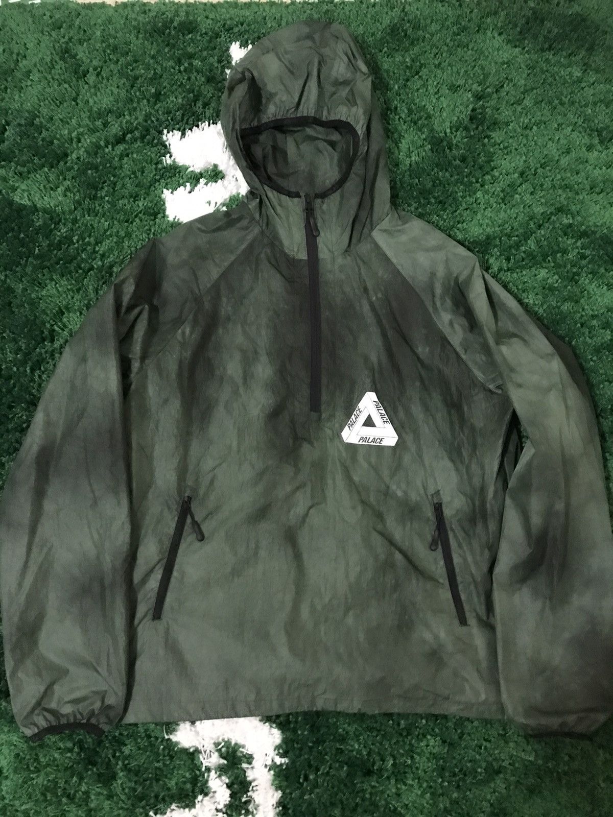 PALACE 黒 ナイロン ジップアップジャケット