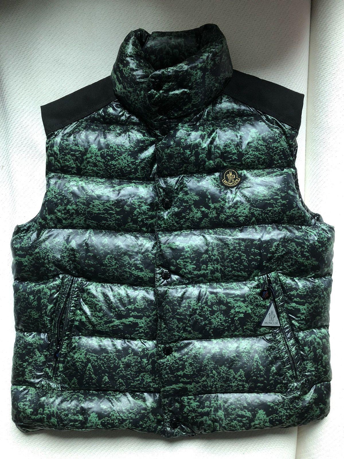 Rare Moncler X Pharrell Williams style gilet vest jacket Outerwear