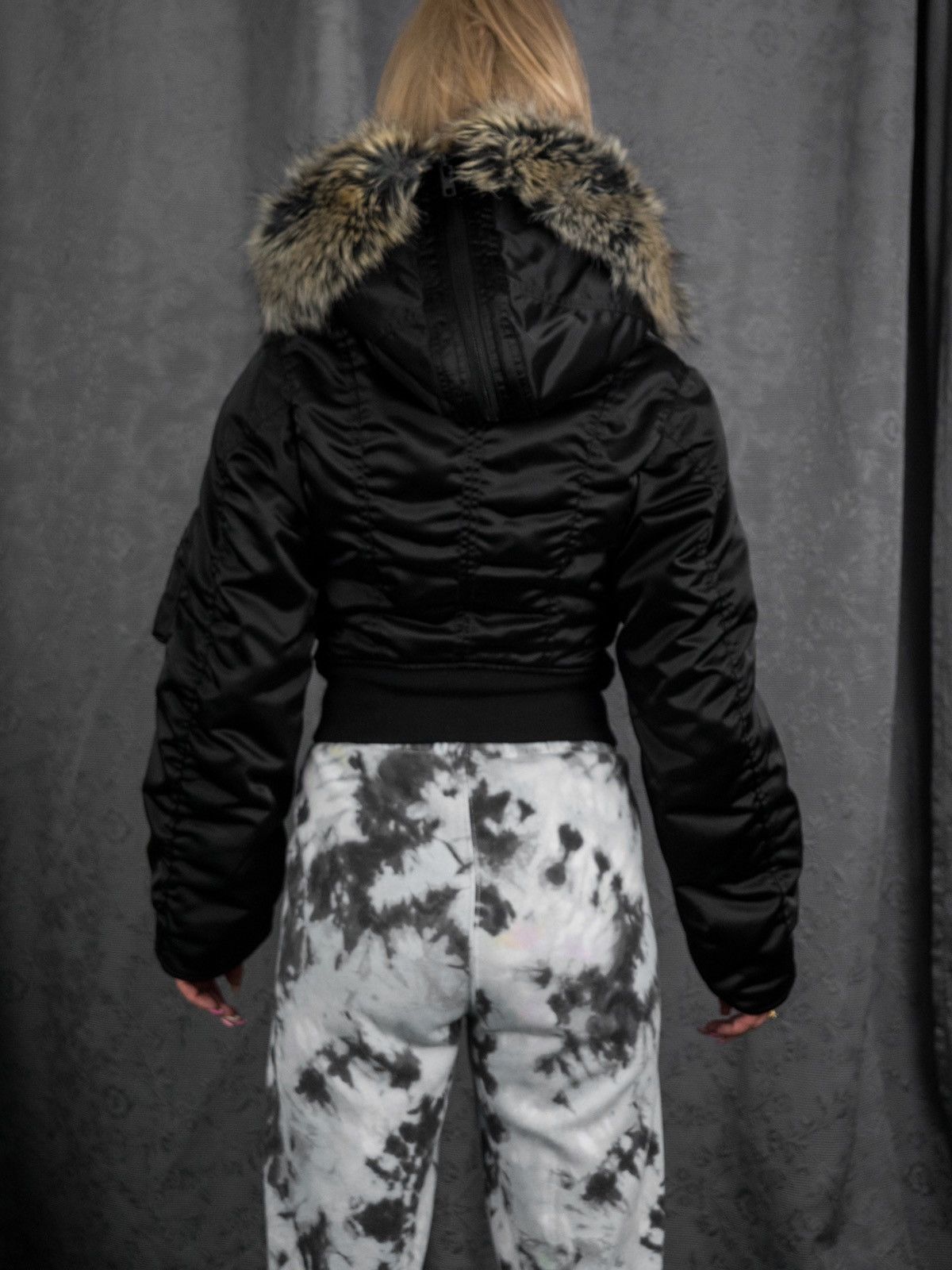 Adidas × Kanye West × Yeezy YEEZY SEASON 1 Short Fur Bomber Jacket Utility Size US XXS / EU 40 - 15 Thumbnail