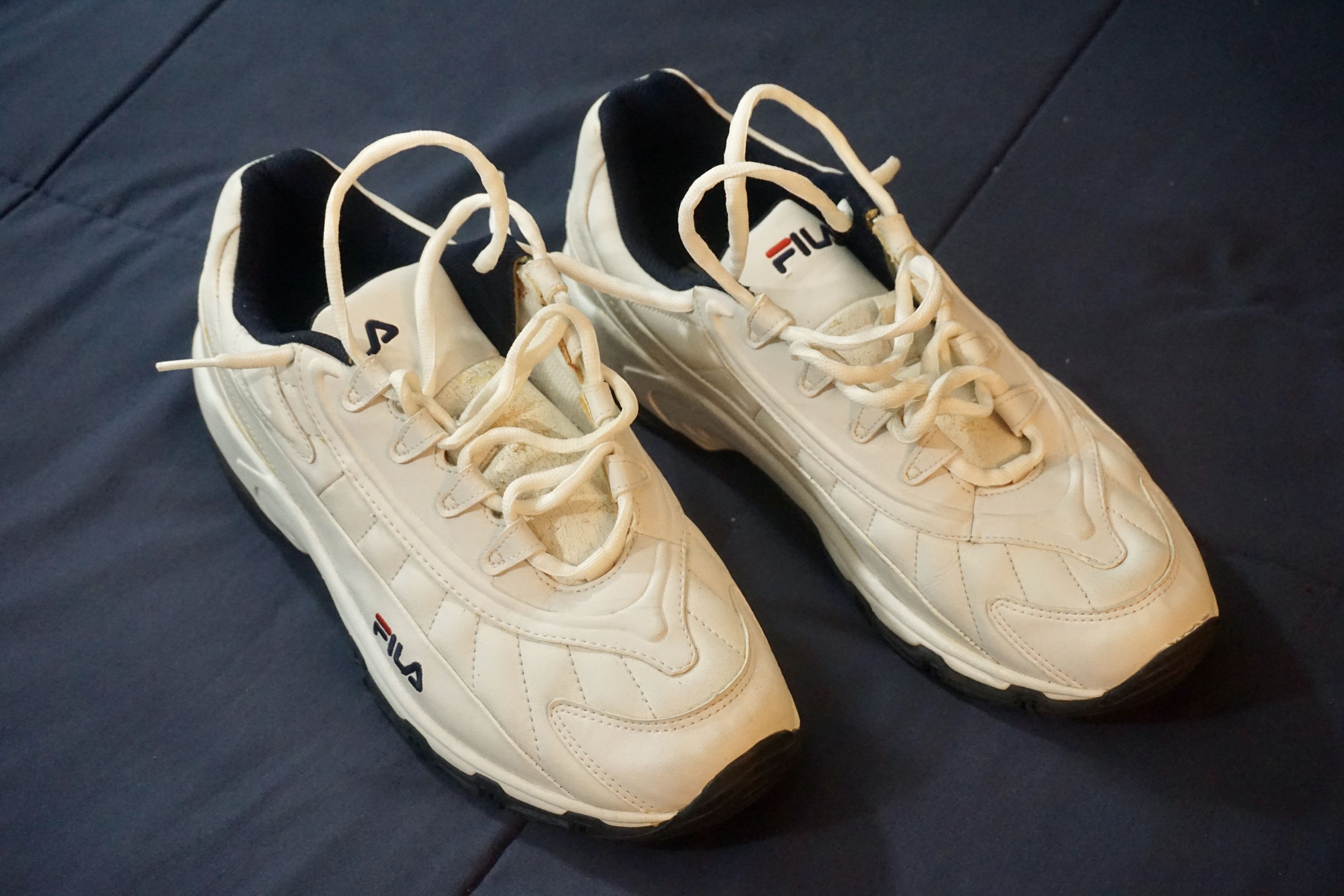 Vintage fila sneakers hotsell