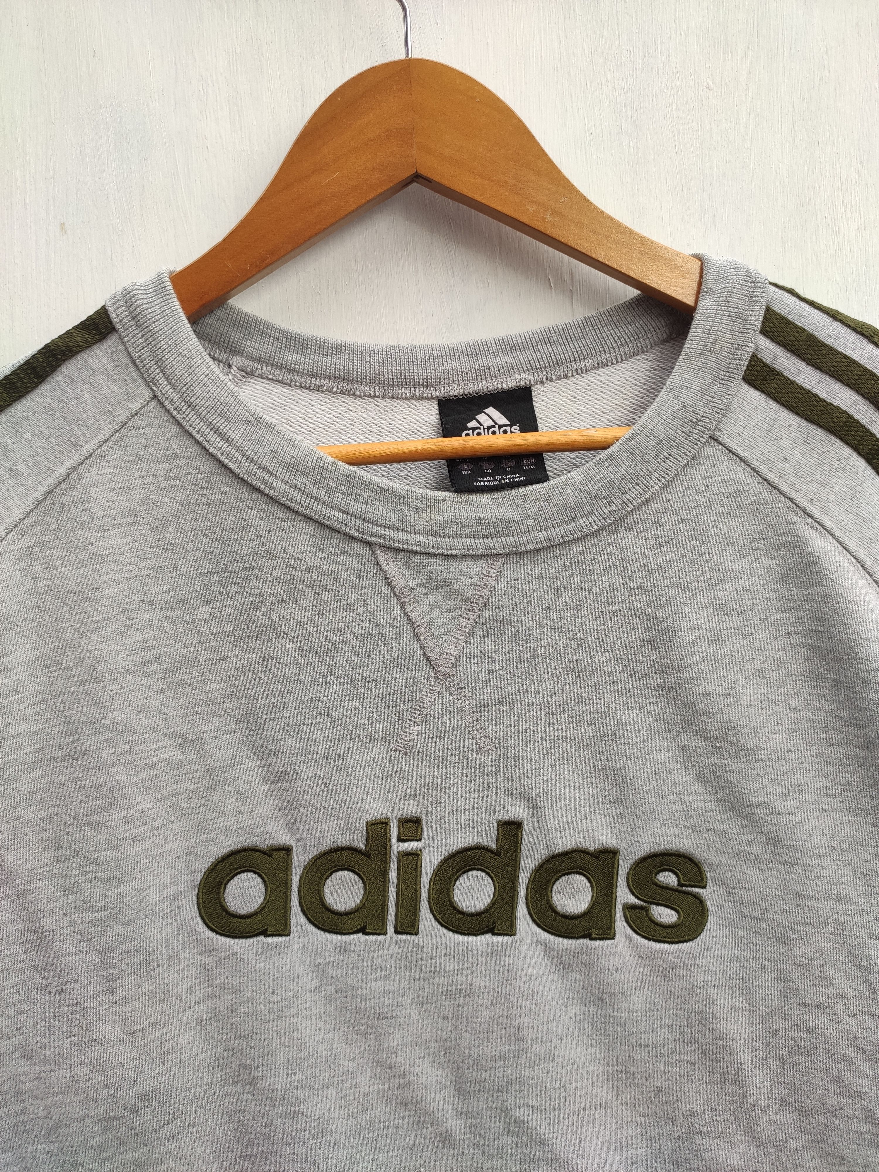Adidas Vintage Adidas Sweatshirt spell out big logo jumper Size US M / EU 48-50 / 2 - 3 Thumbnail