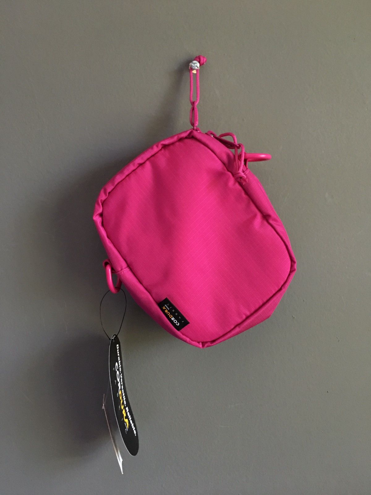 Supreme Supreme Shoulder Bag SS17 Pink Size ONE SIZE - 2 Preview