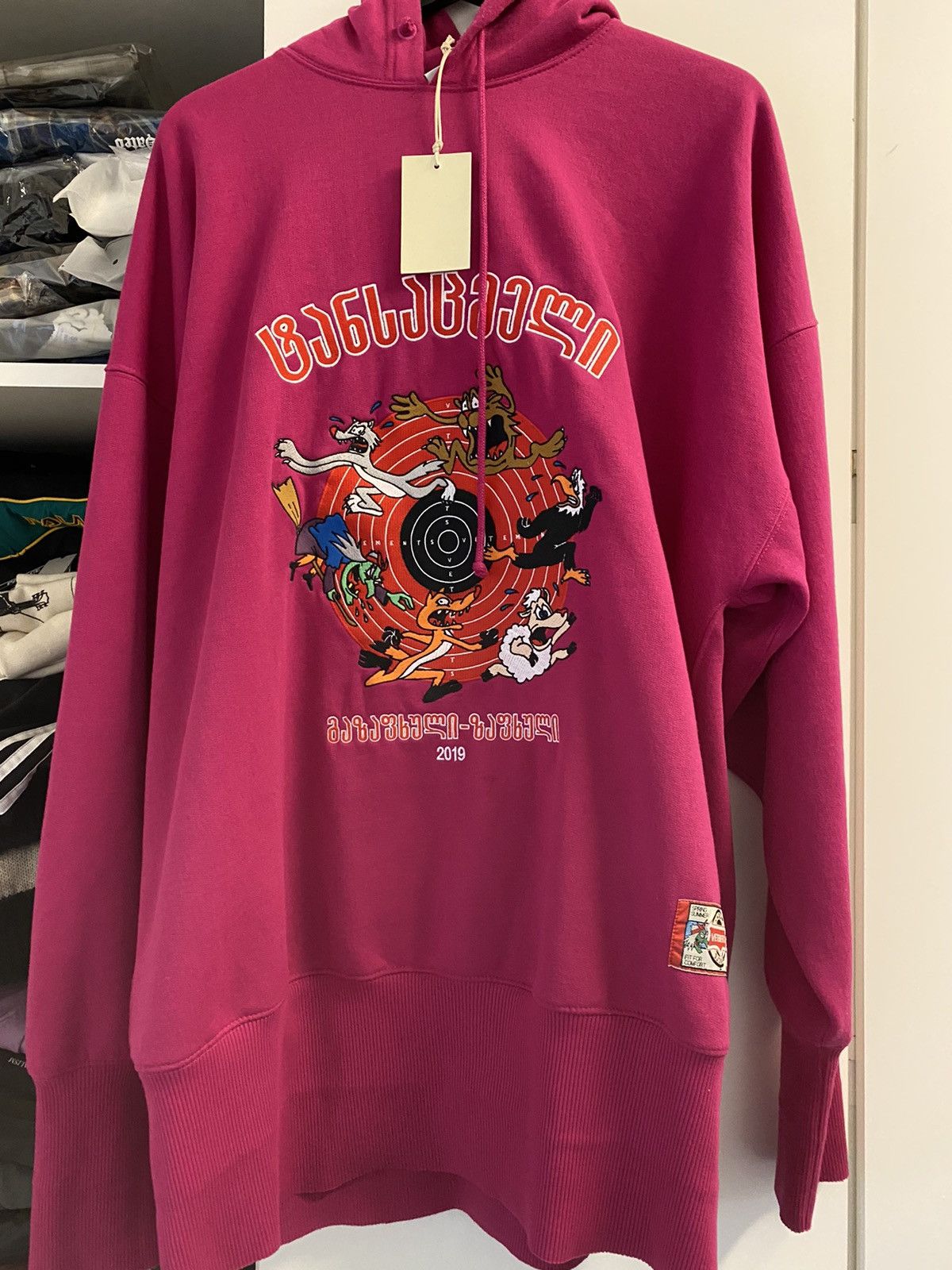 Vetements looney tunes hoodie sale