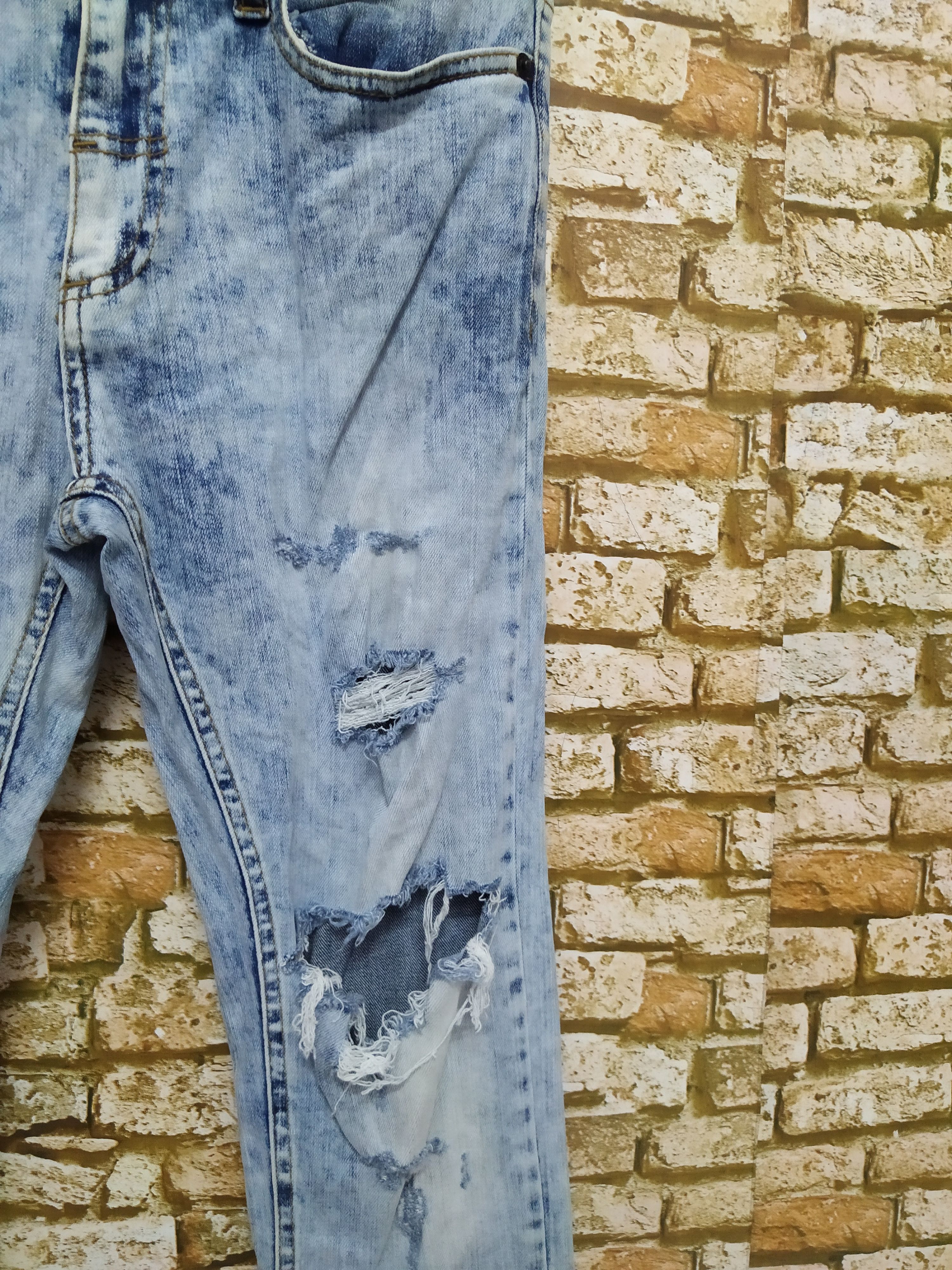 The People Vs. THE PEOPLE VS. BIKERS DENIM DISTRESSED (B727) W30 Size US 30 / EU 46 - 3 Thumbnail