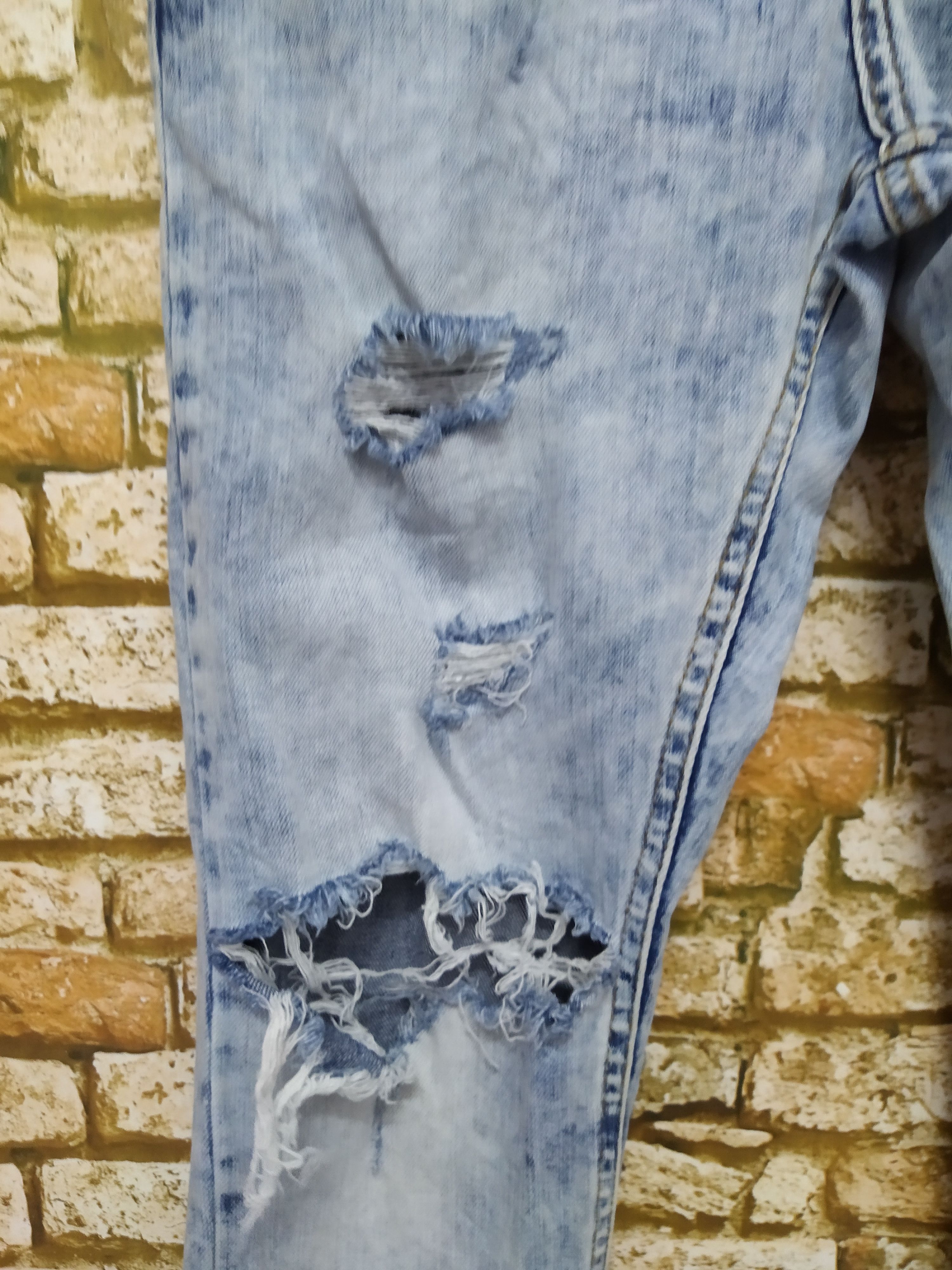 The People Vs. THE PEOPLE VS. BIKERS DENIM DISTRESSED (B727) W30 Size US 30 / EU 46 - 2 Thumbnail