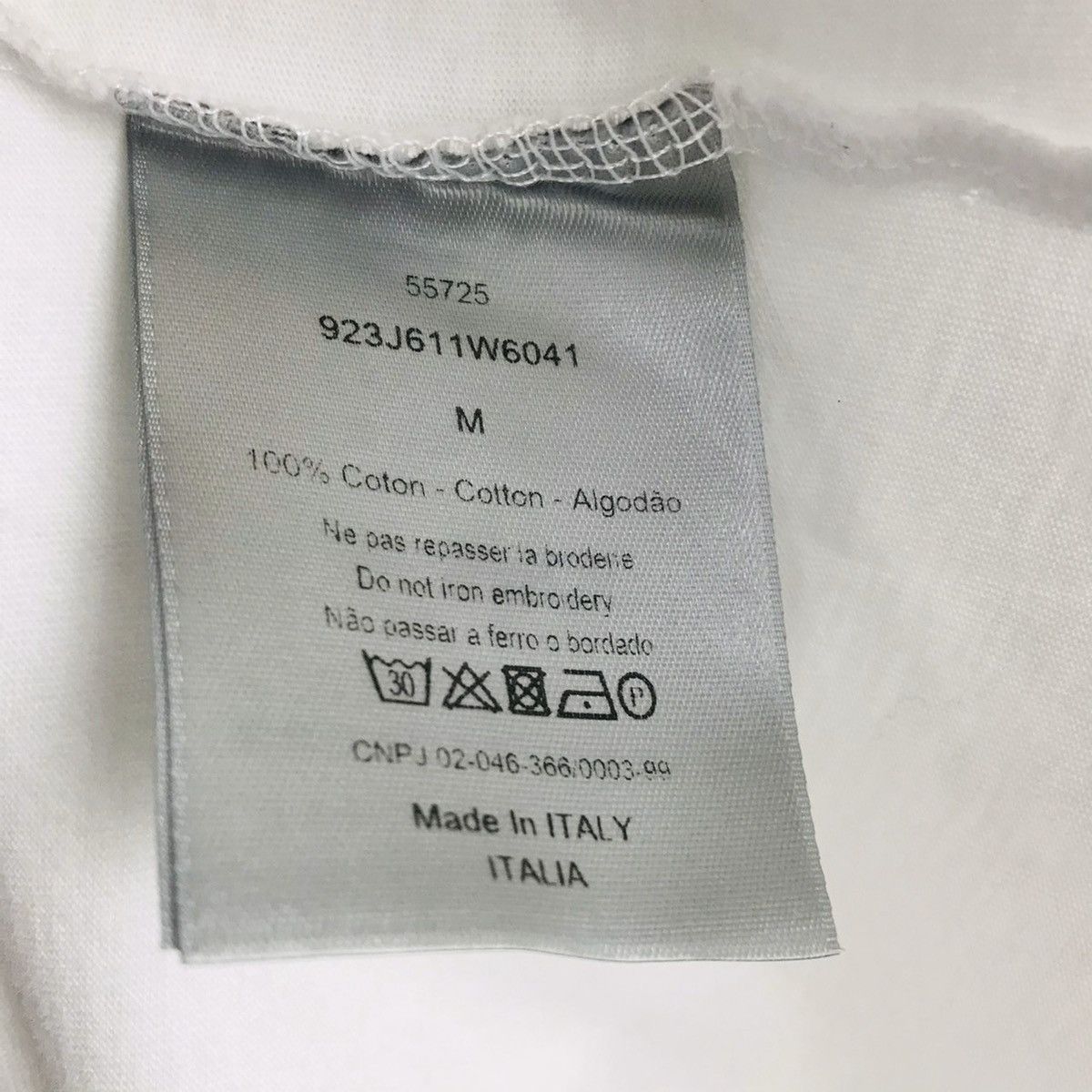 Dior × Kaws Dior x Kaws Bee Embroidered Tee Size US M / EU 48-50 / 2 - 6 Thumbnail