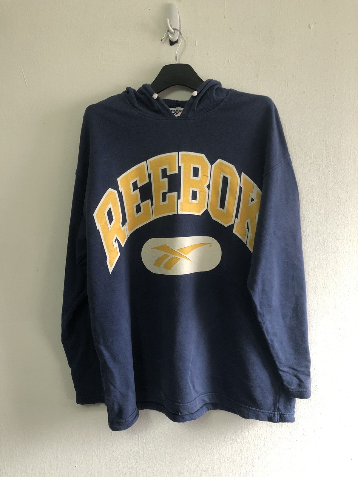 Reebok Vintage REEBOK Hoodie Big Logo Sweatshirt Size US L / EU 52-54 / 3 - 1 Thumbnail