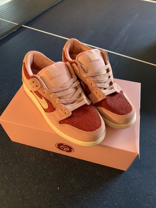 stillz red velvet cake dunk