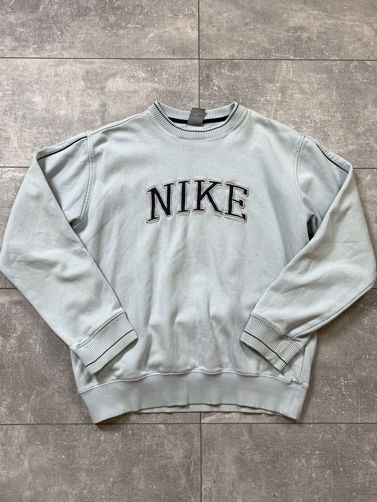 Nike × Vintage Nike vintage sweatshirt big logo Size US L / EU 52-54 / 3 - 3 Thumbnail